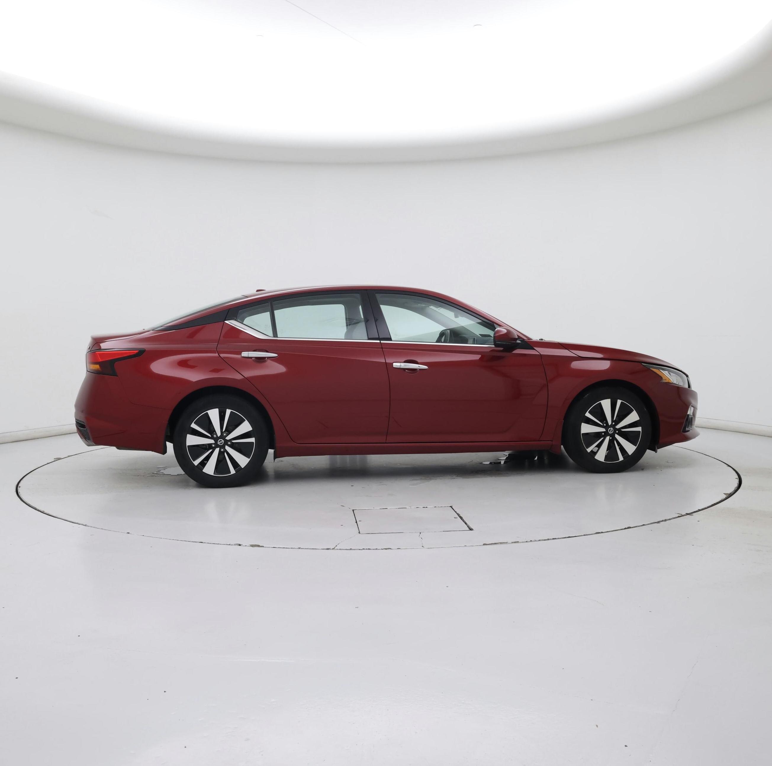 Thumbnail: 2020 Nissan Altima - 7