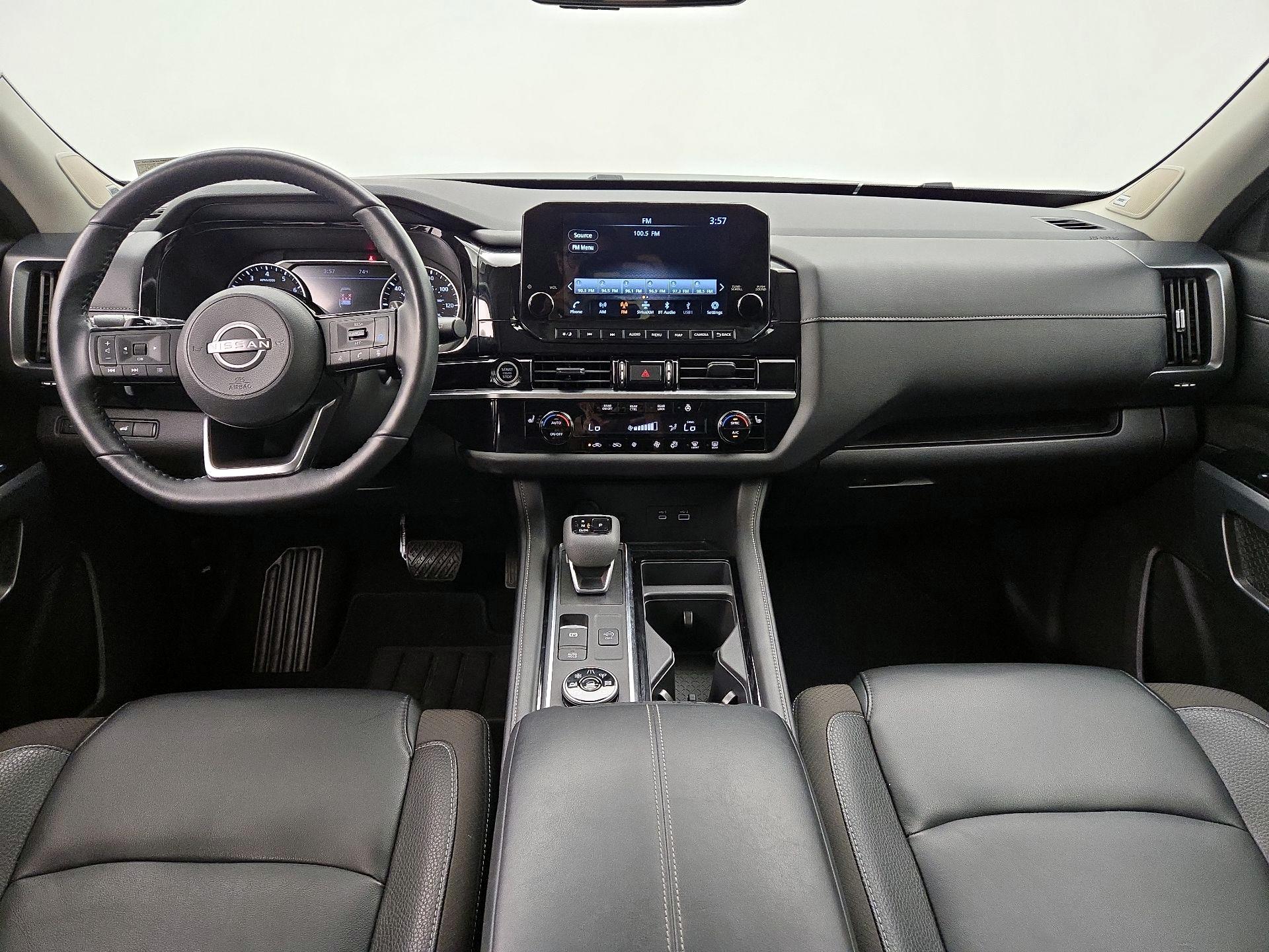 Thumbnail: 2023 Nissan Pathfinder - 9