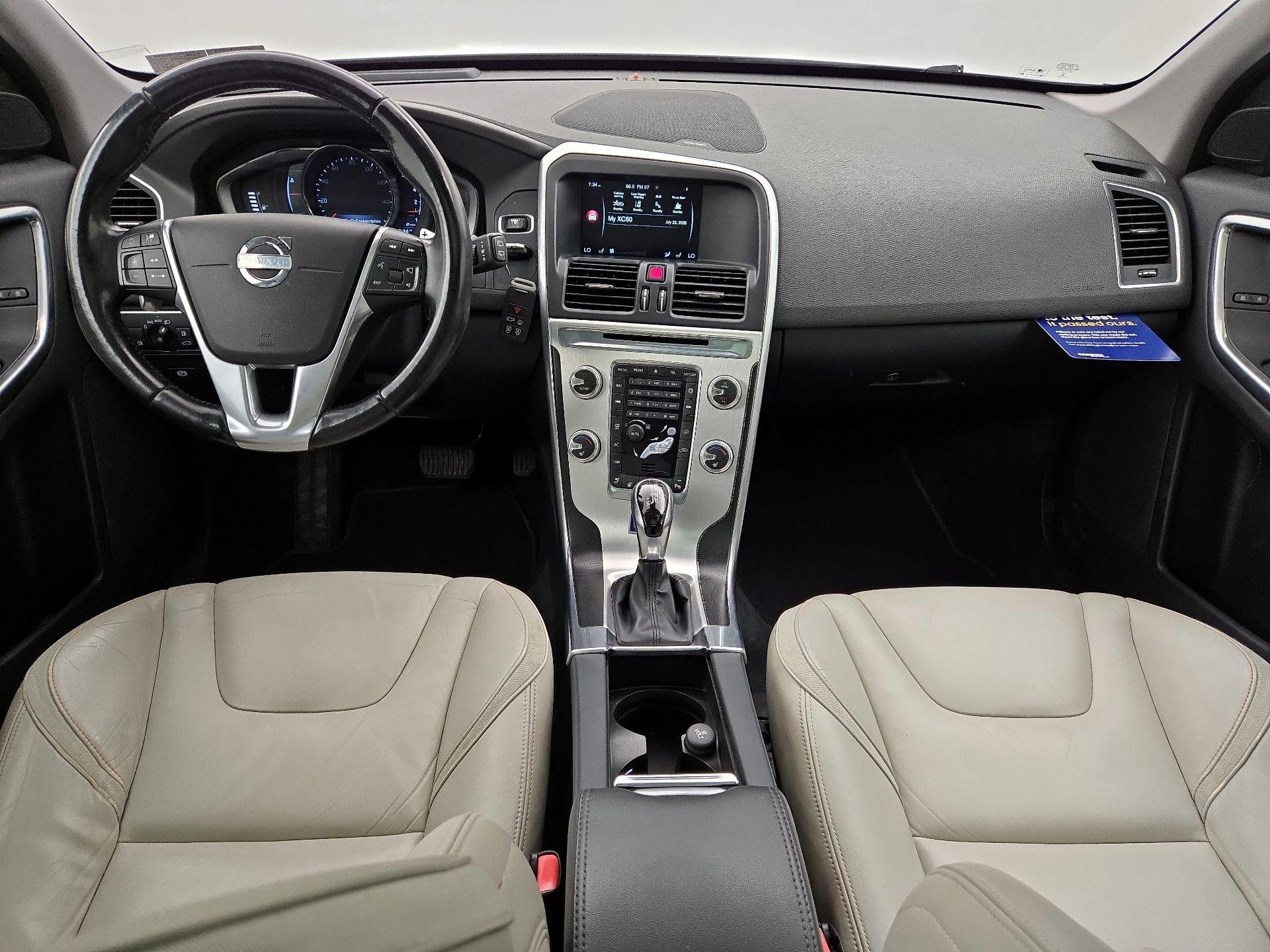 Thumbnail: 2015 Volvo XC60 - 9