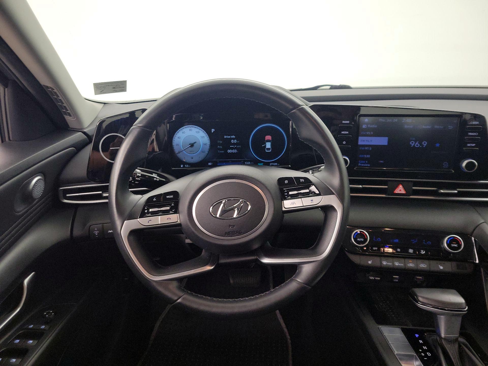 Thumbnail: 2021 Hyundai Elantra - 10