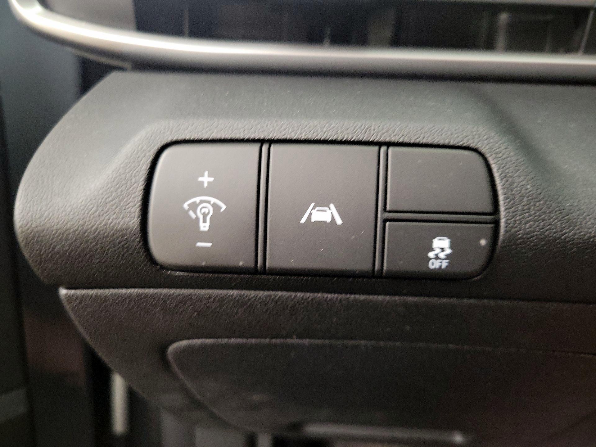 Thumbnail: 2021 Hyundai Elantra - 13