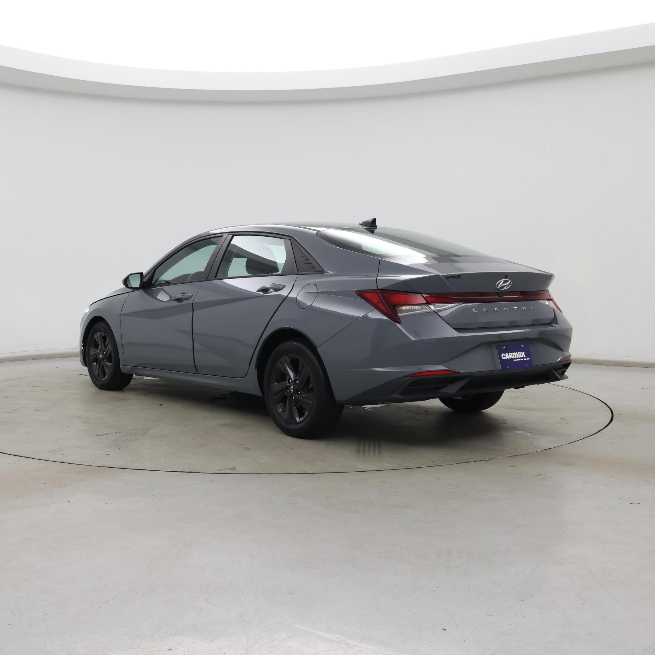 Thumbnail: 2021 Hyundai Elantra - 2