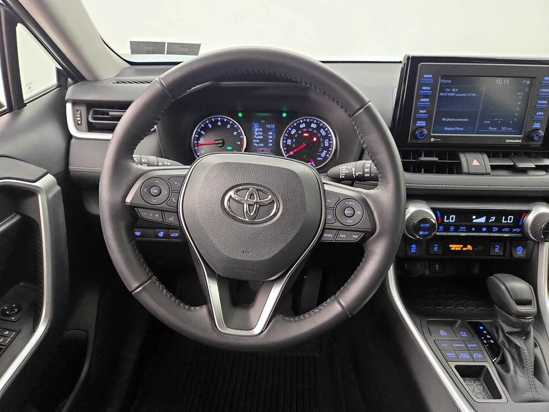 Thumbnail: 2021 Toyota RAV4 - 10