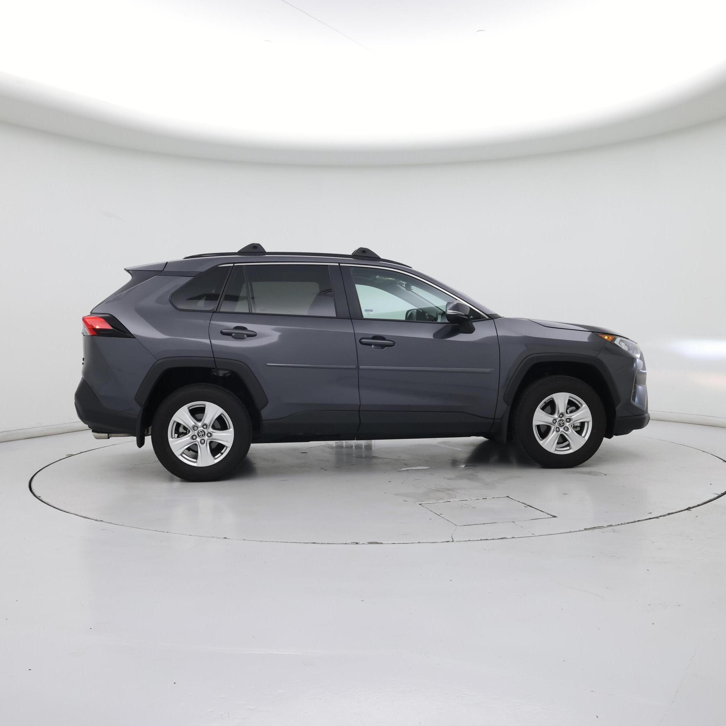 Thumbnail: 2021 Toyota RAV4 - 7