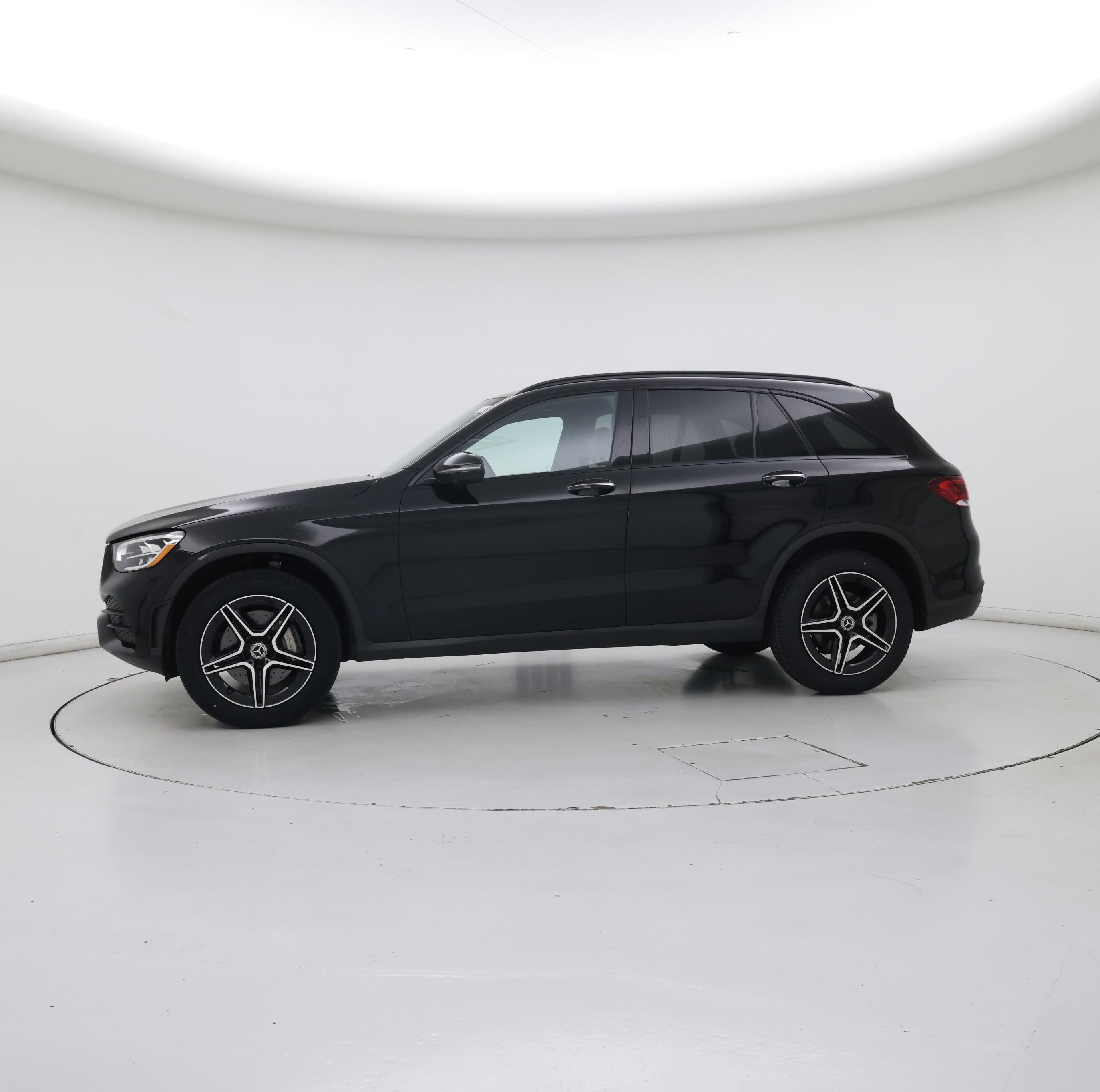 Thumbnail: 2022 Mercedes-Benz GLC - 3