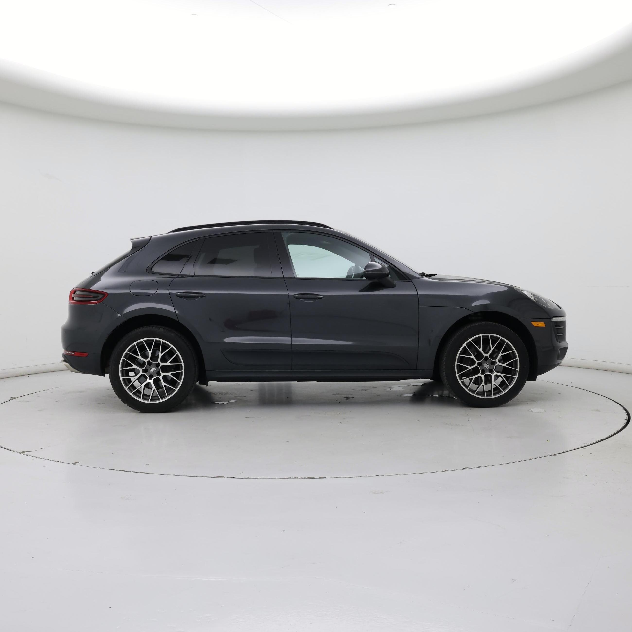 Thumbnail: 2018 Porsche Macan - 7