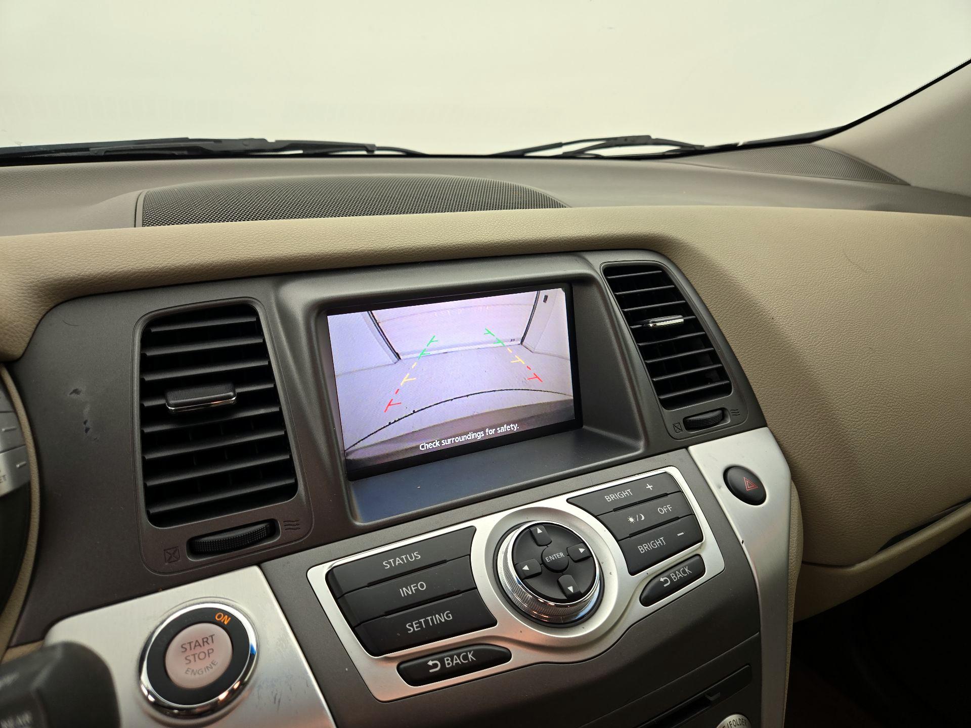Thumbnail: 2014 Nissan Murano - 14