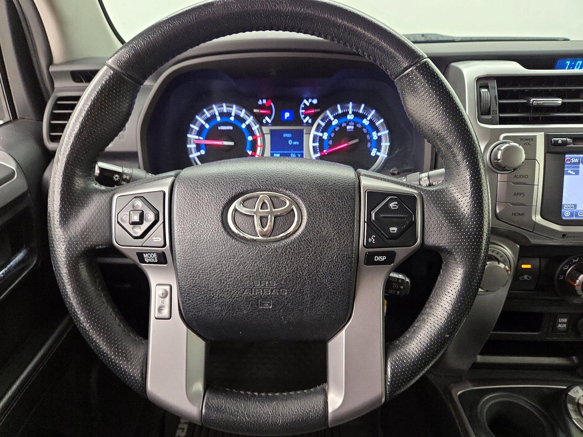 Thumbnail: 2017 Toyota 4Runner - 10