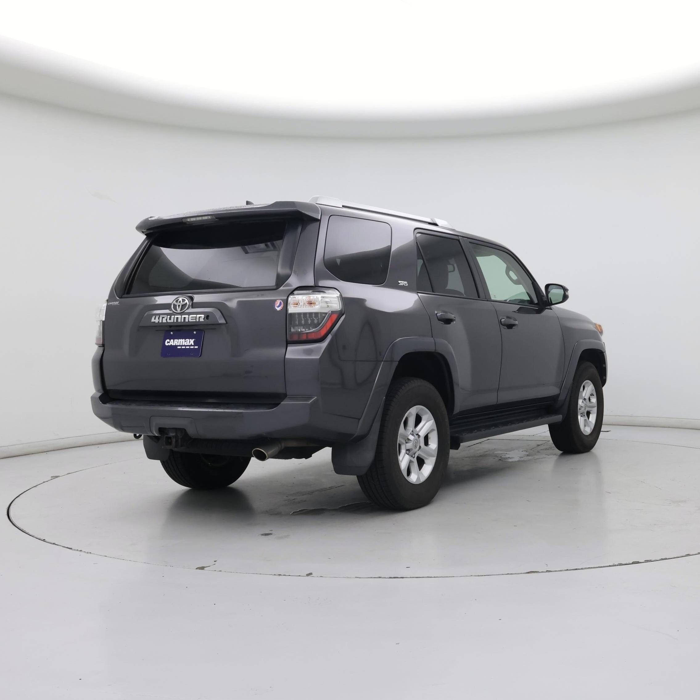 Thumbnail: 2017 Toyota 4Runner - 8