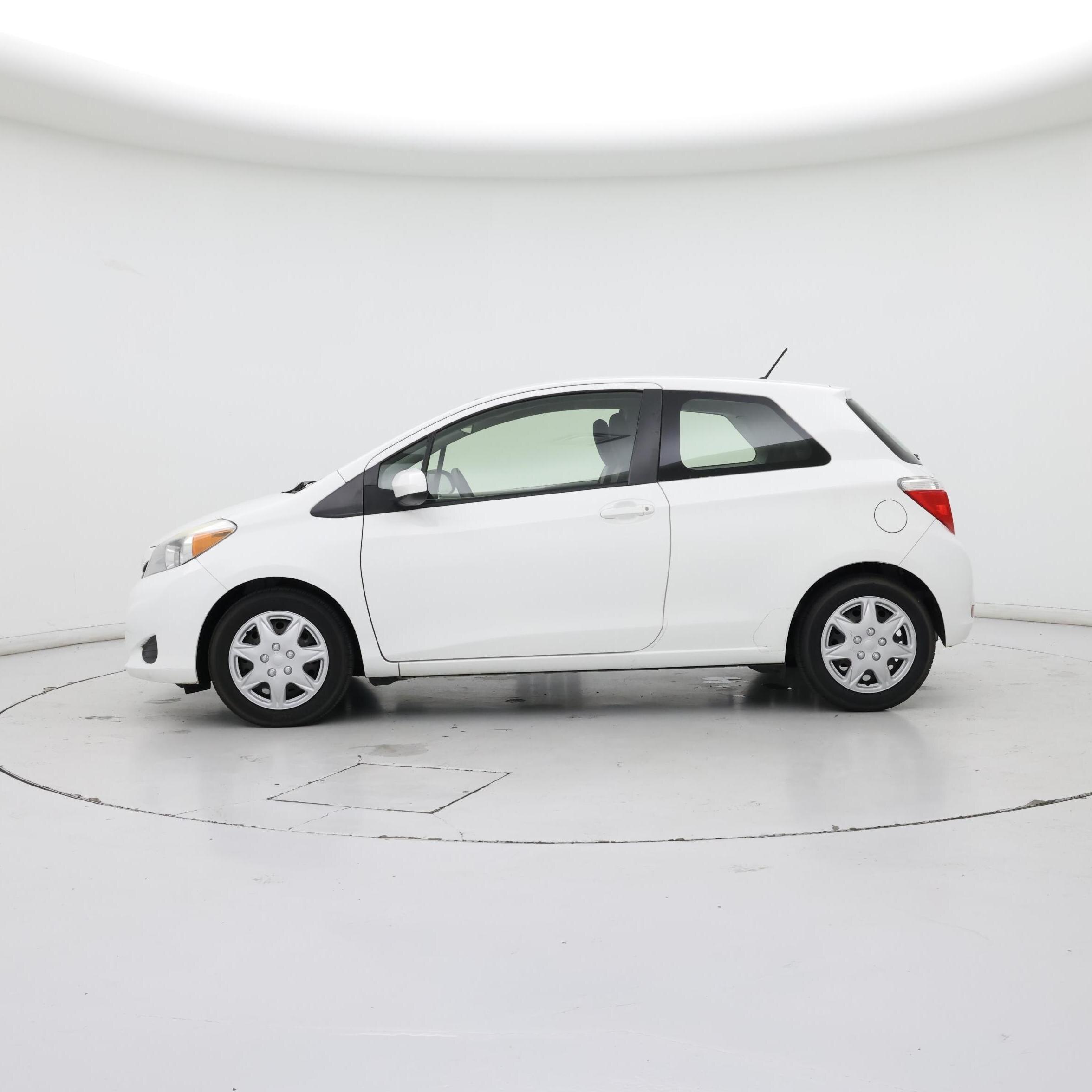Thumbnail: 2014 Toyota Yaris - 3