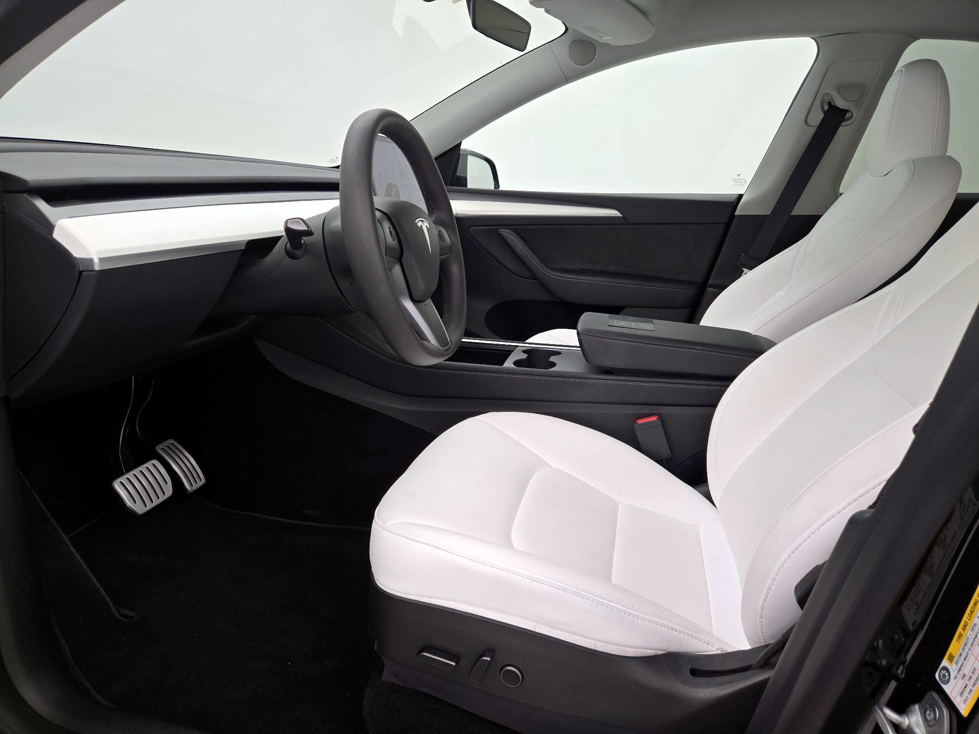 Thumbnail: 2023 Tesla Model Y - 11