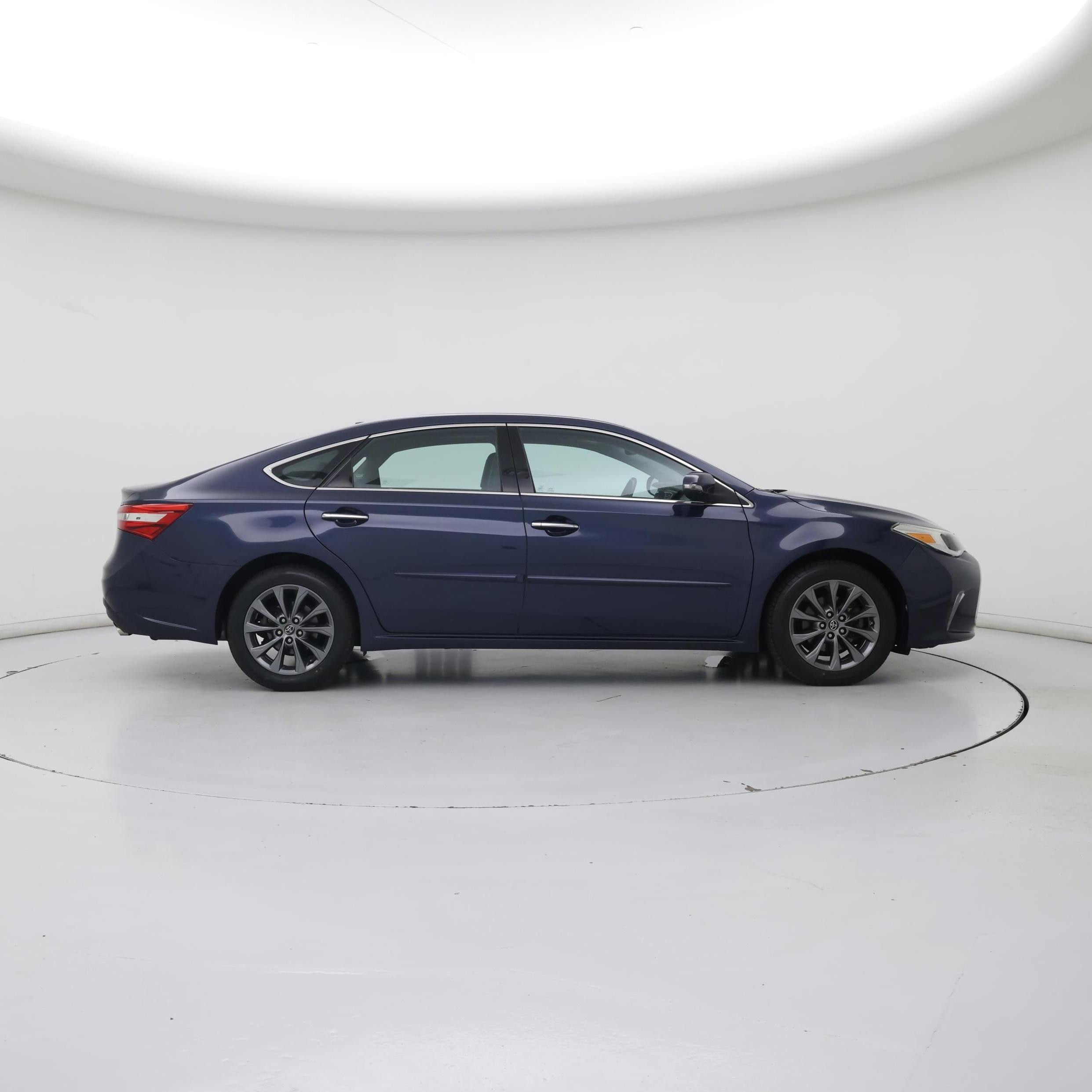 Thumbnail: 2017 Toyota Avalon - 7