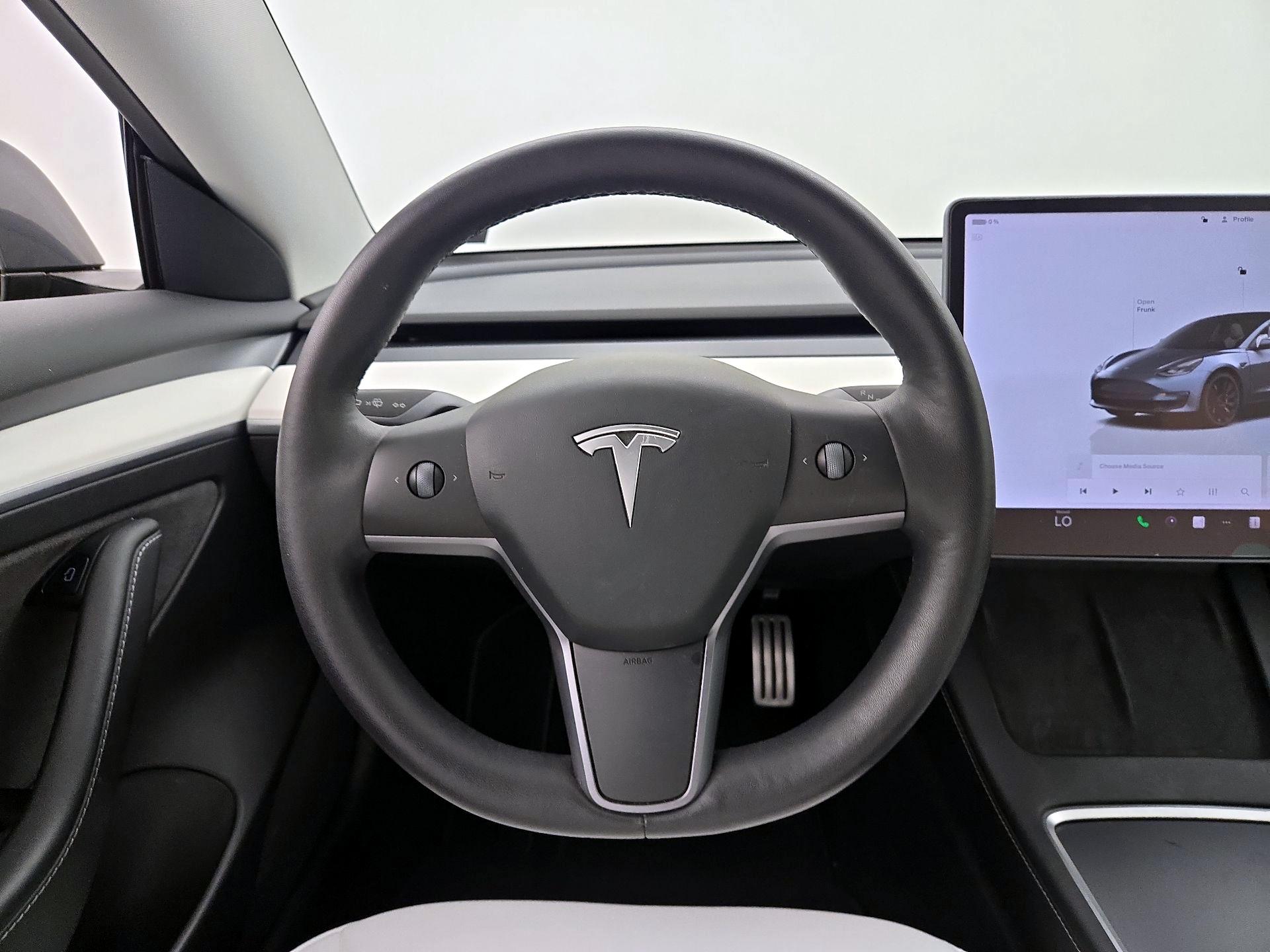 Thumbnail: 2022 Tesla Model 3 - 10