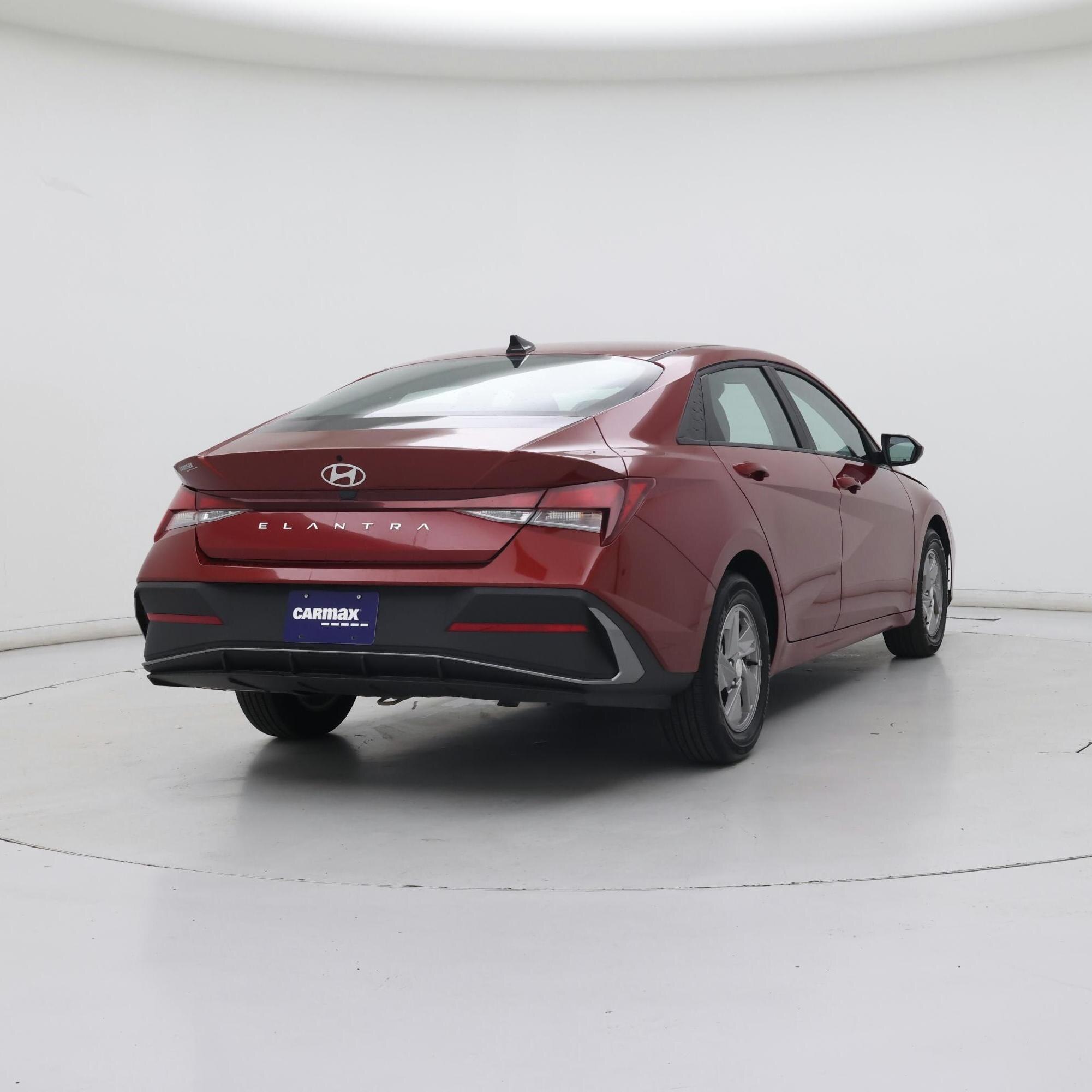 Thumbnail: 2024 Hyundai Elantra - 8