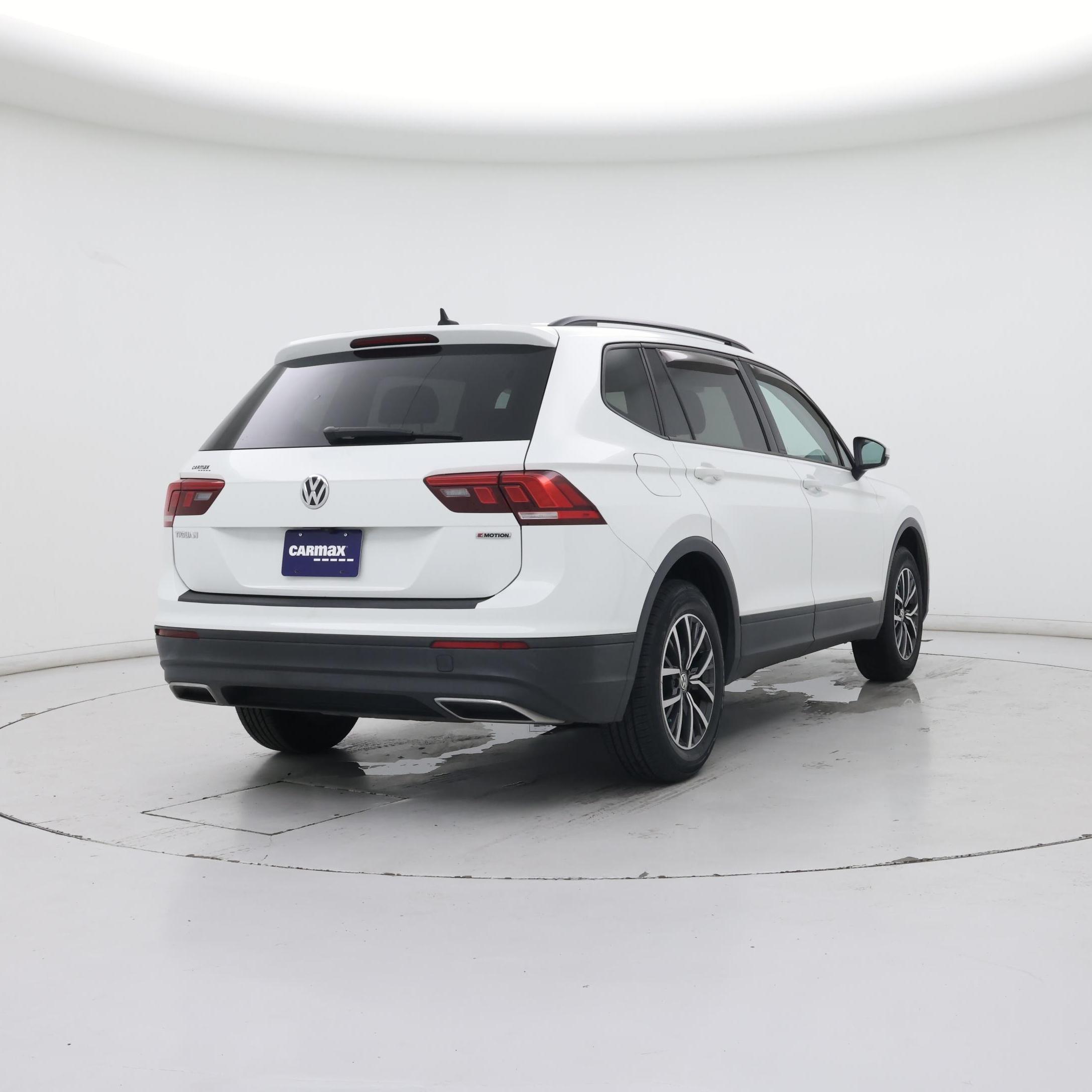 Thumbnail: 2021 Volkswagen Tiguan - 8