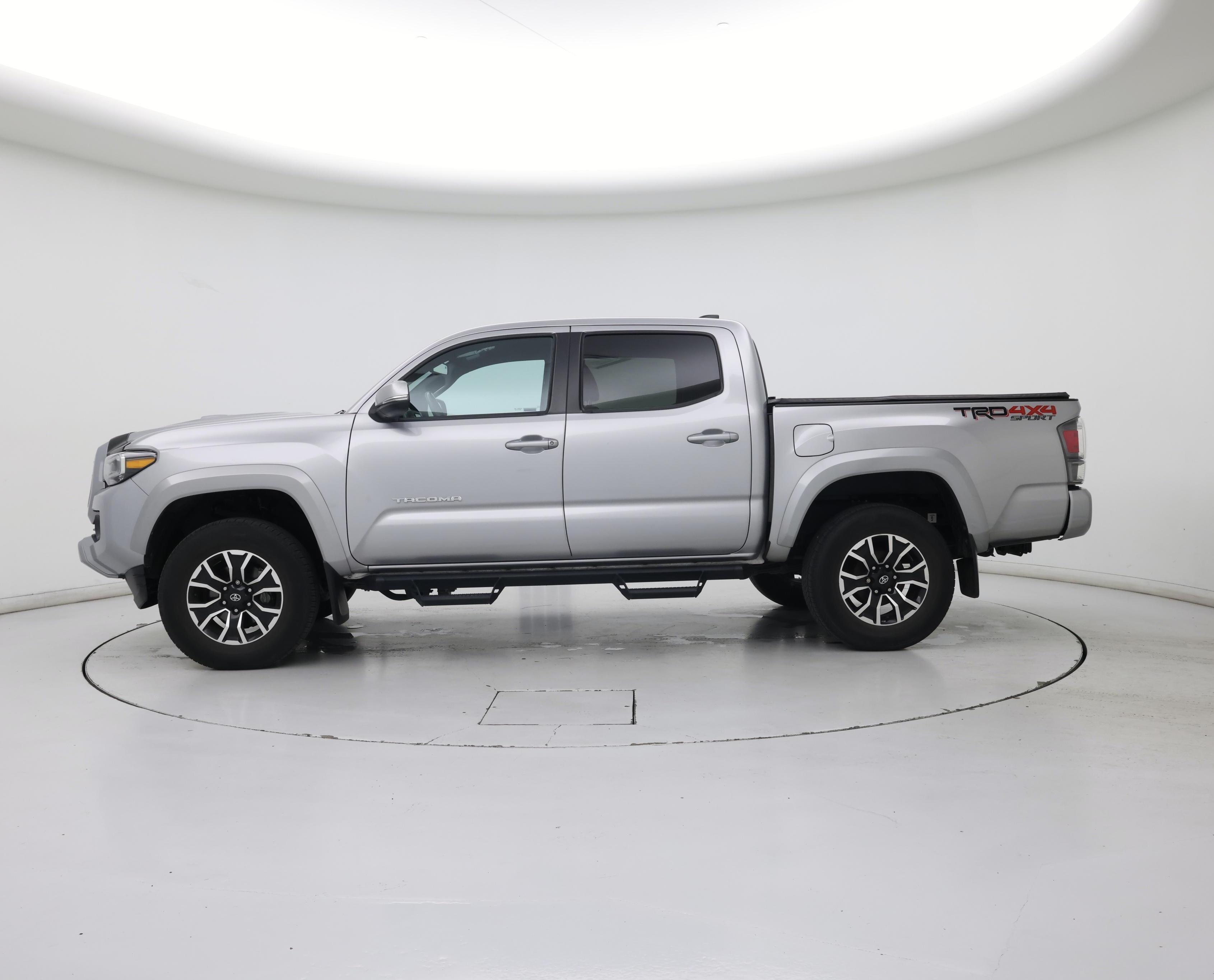 Thumbnail: 2021 Toyota Tacoma - 3