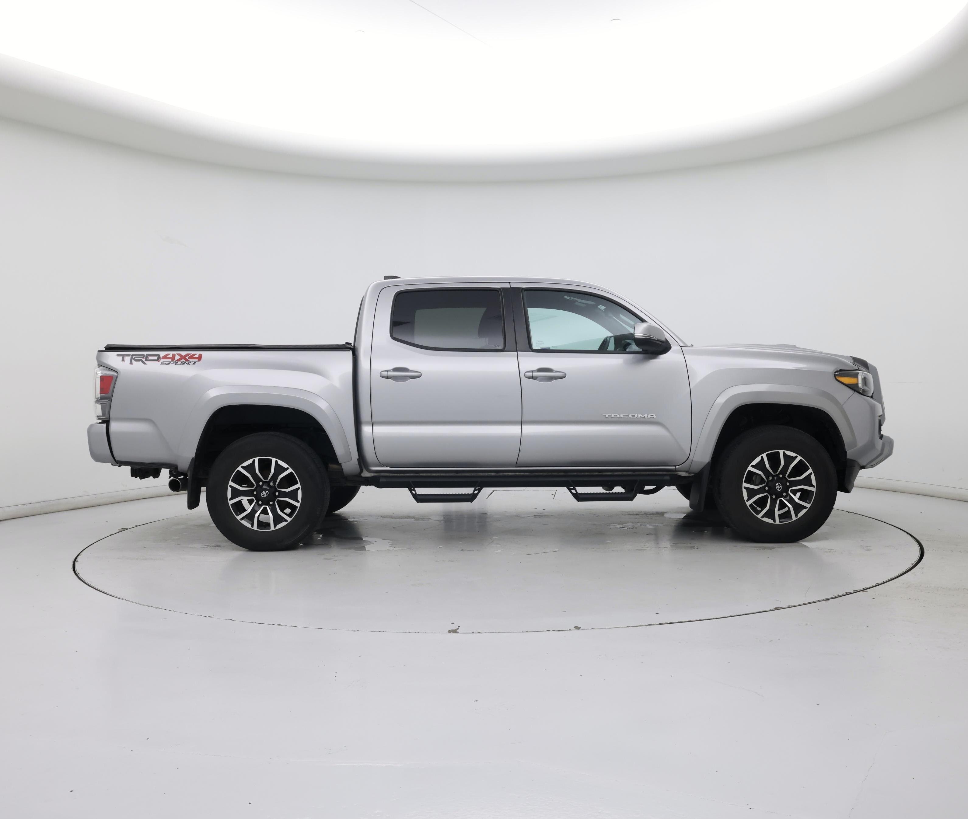 Thumbnail: 2021 Toyota Tacoma - 7