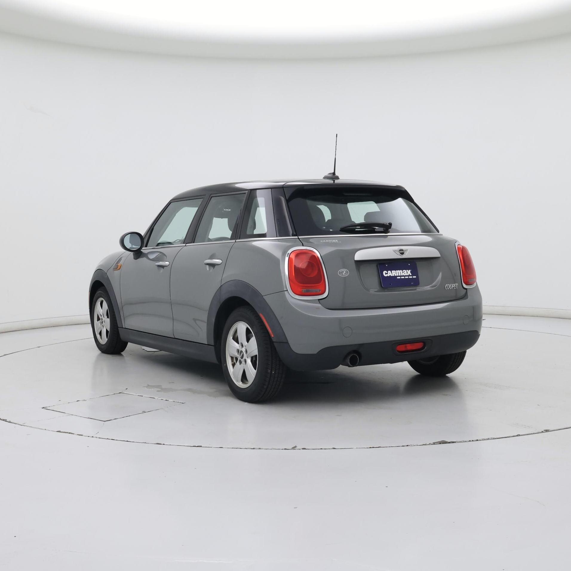 Thumbnail: 2015 MINI Cooper Hardtop - 2