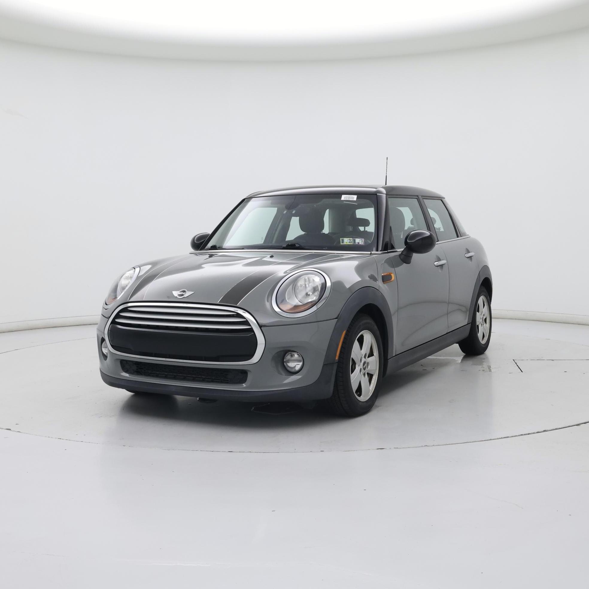 Thumbnail: 2015 MINI Cooper Hardtop - 4