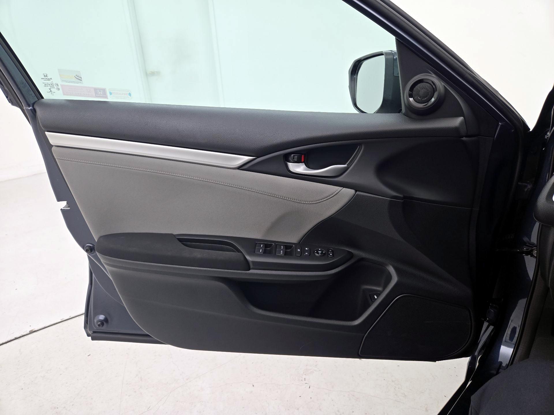 Thumbnail: 2019 Honda Civic - 12