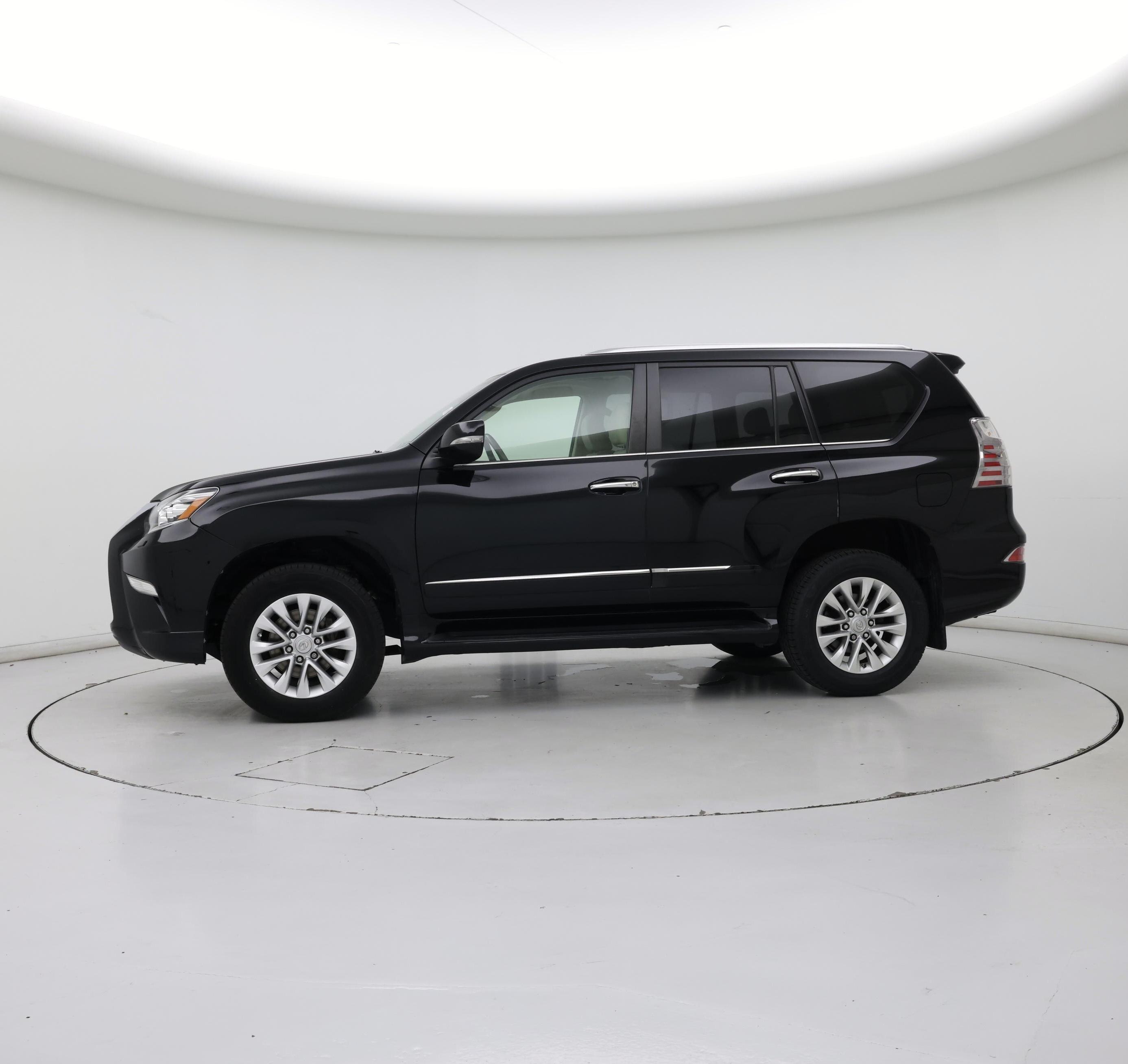 Thumbnail: 2017 Lexus GX - 3