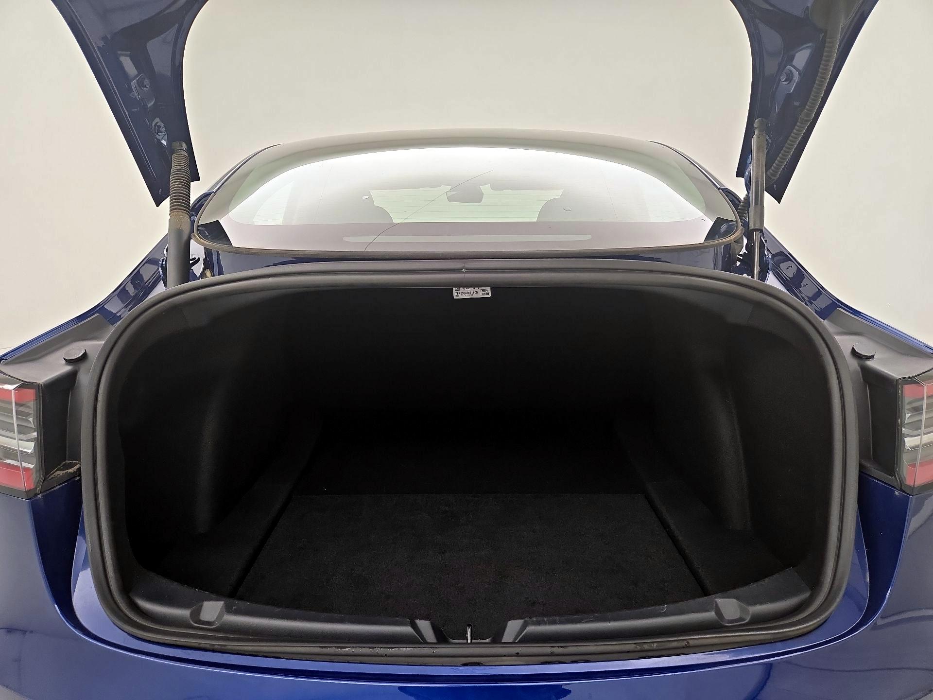 Thumbnail: 2023 Tesla Model 3 - 20