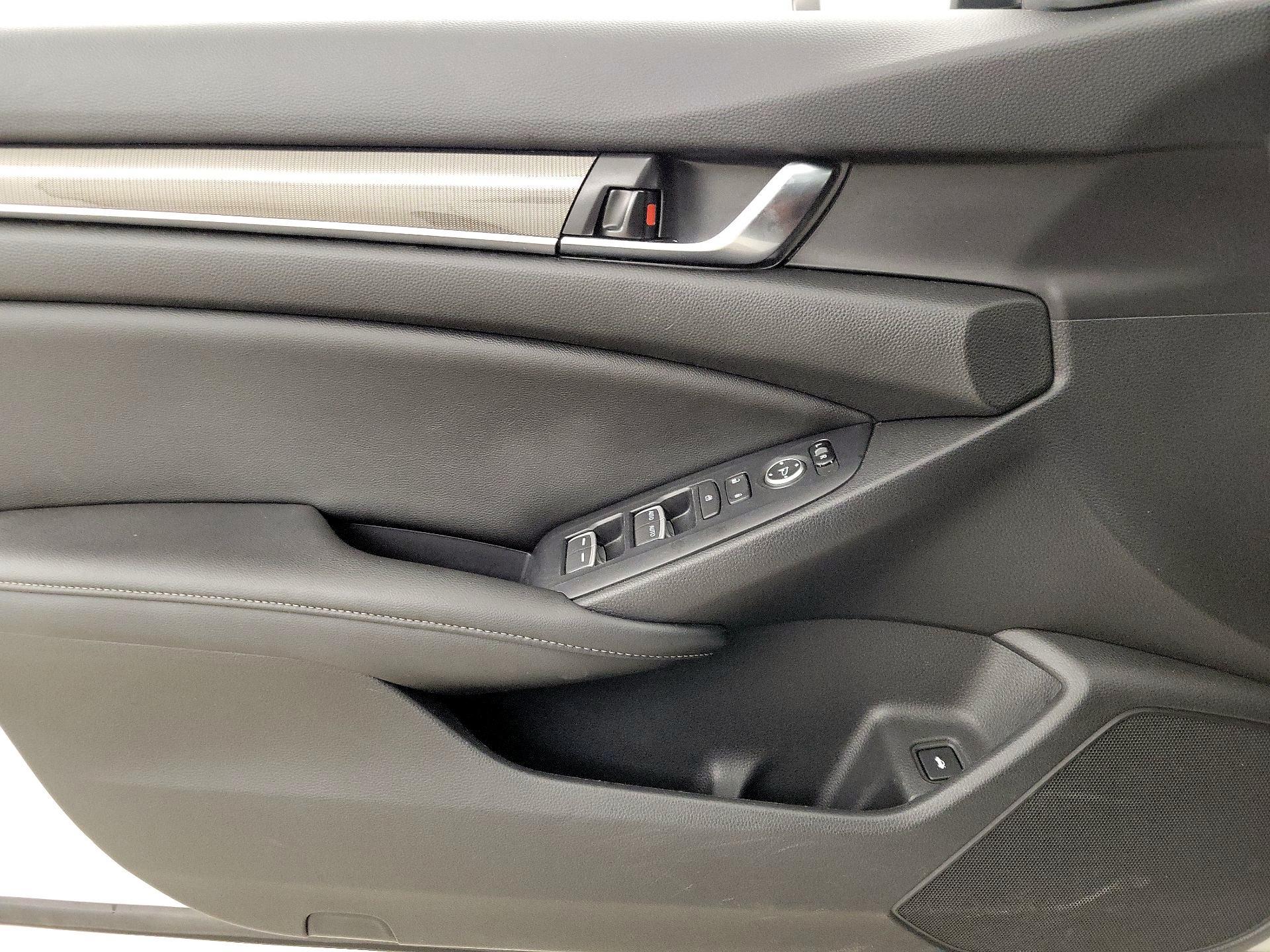 Thumbnail: 2019 Honda Accord - 12