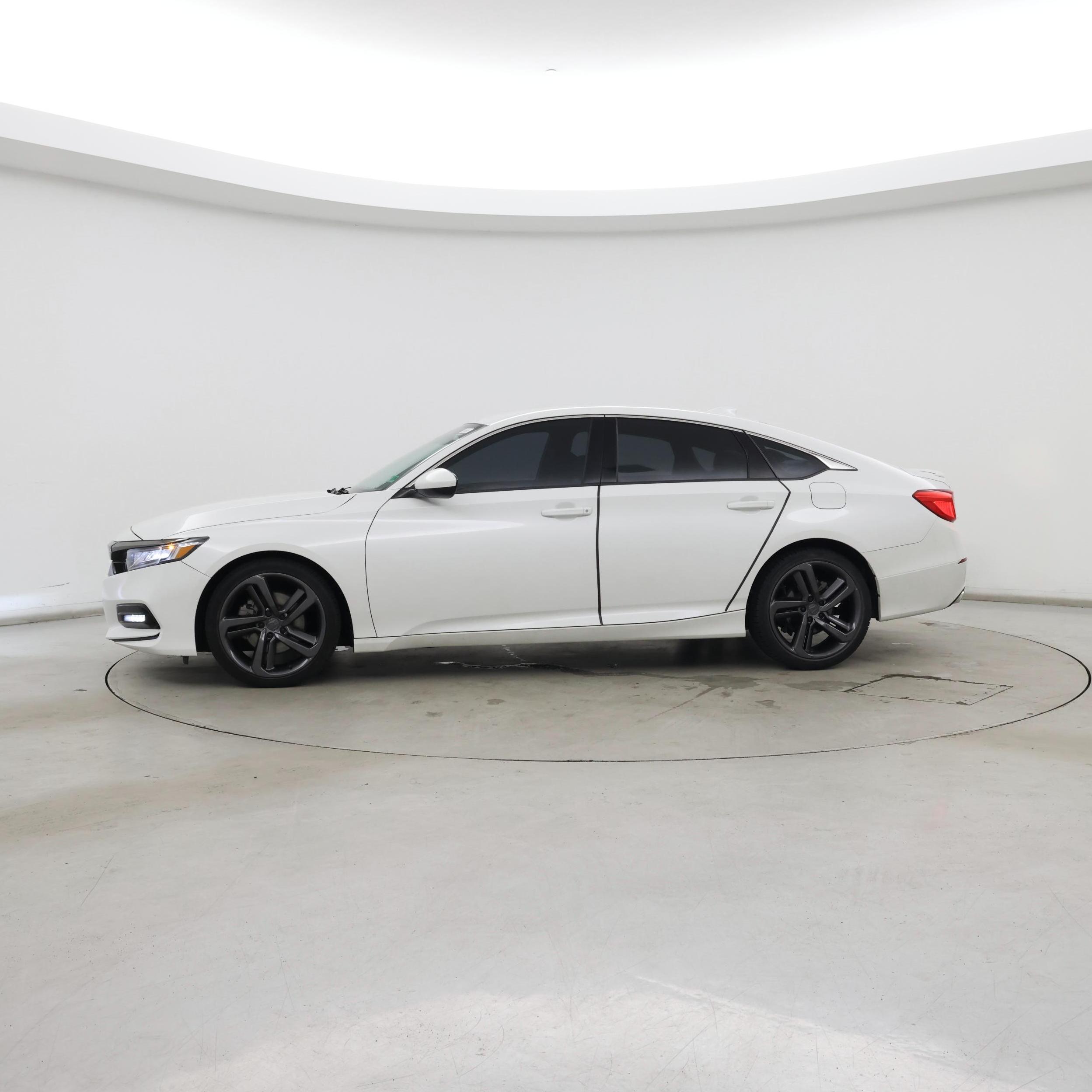 Thumbnail: 2019 Honda Accord - 3