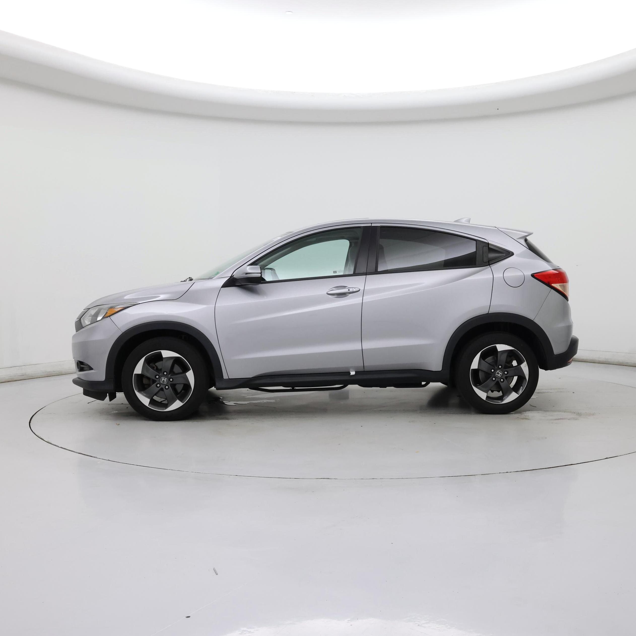 Thumbnail: 2018 Honda HR-V - 3