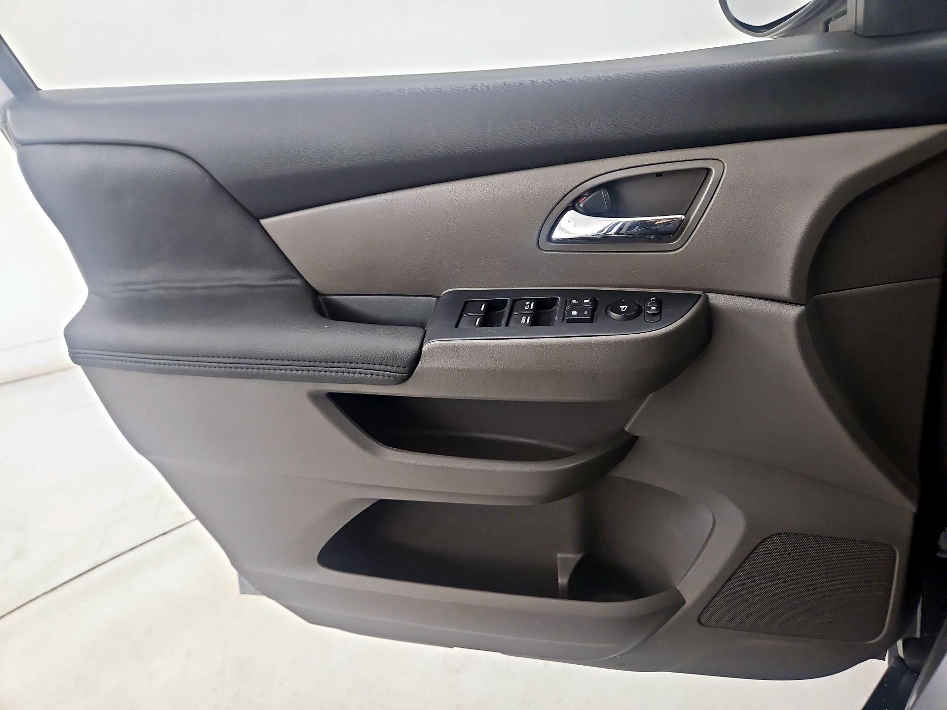 Thumbnail: 2016 Honda Odyssey - 12