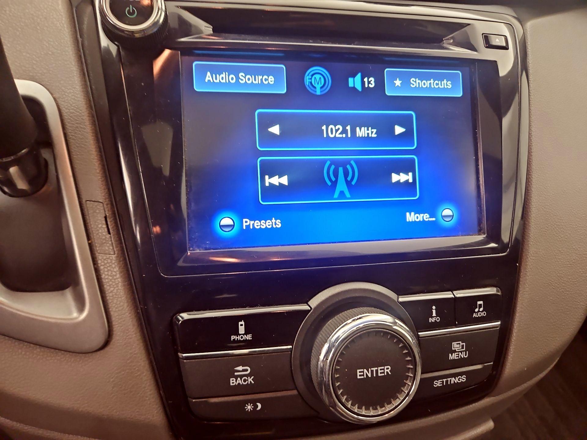 Thumbnail: 2016 Honda Odyssey - 15