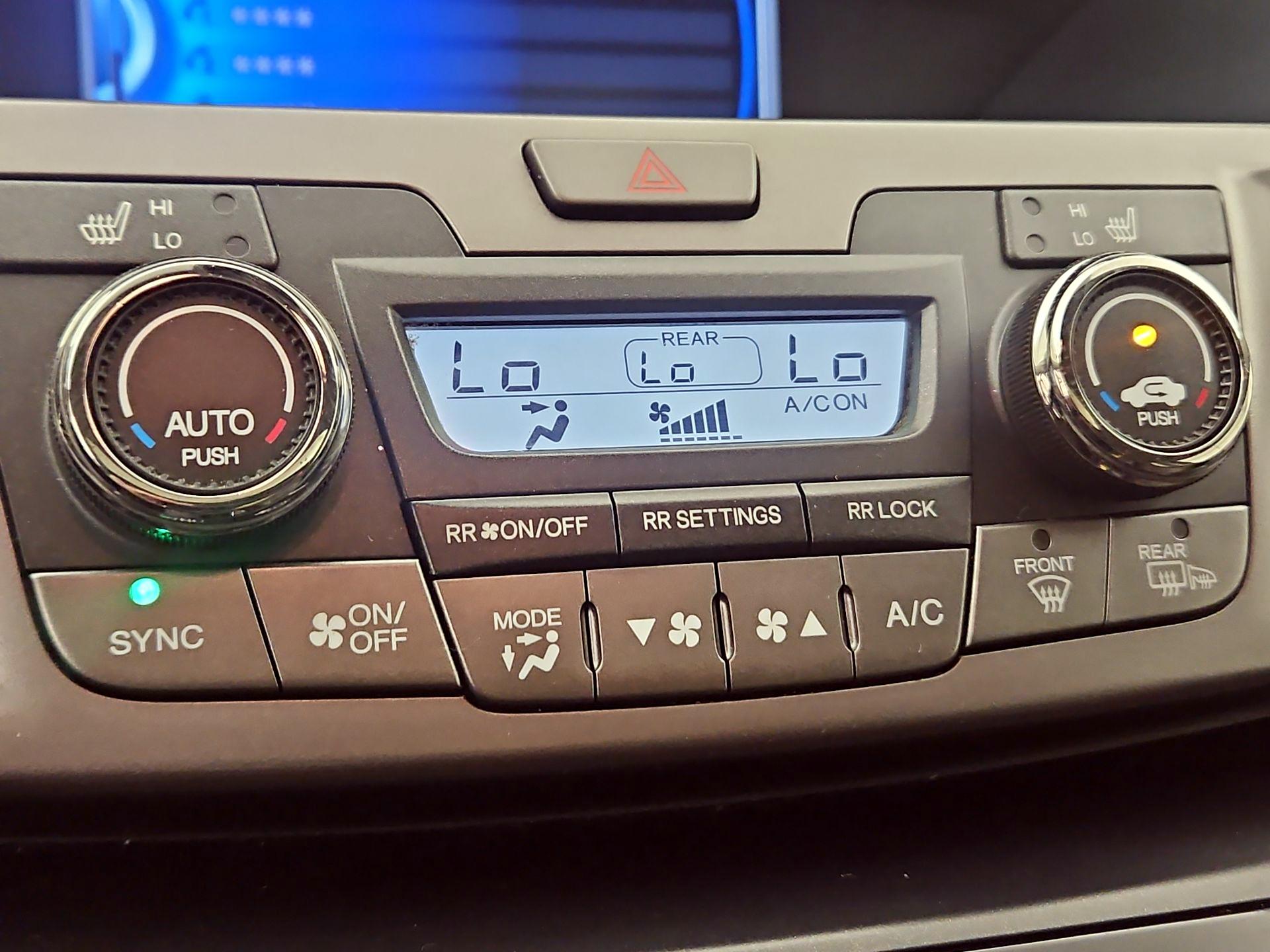 Thumbnail: 2016 Honda Odyssey - 16