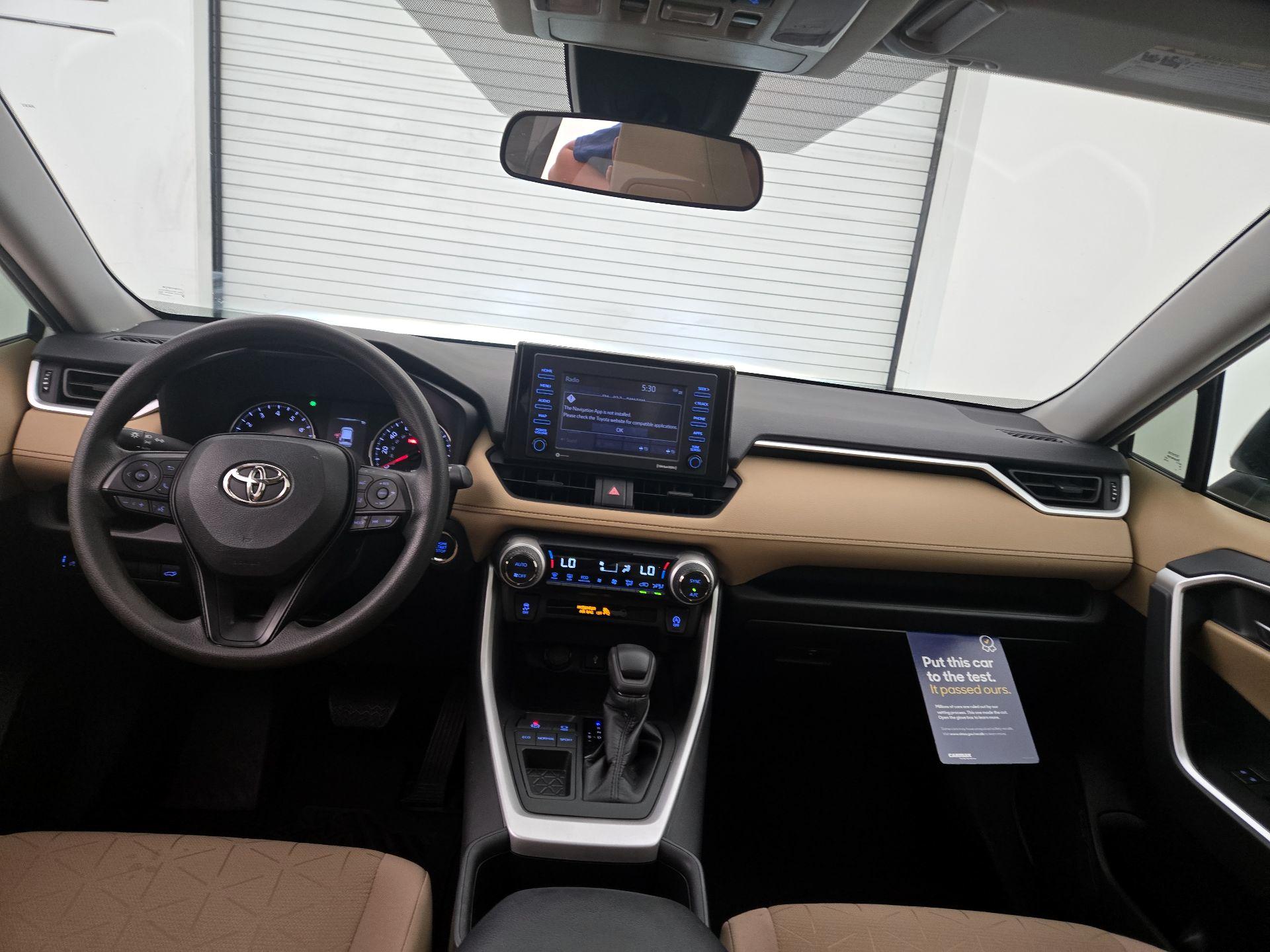 Thumbnail: 2022 Toyota RAV4 - 9