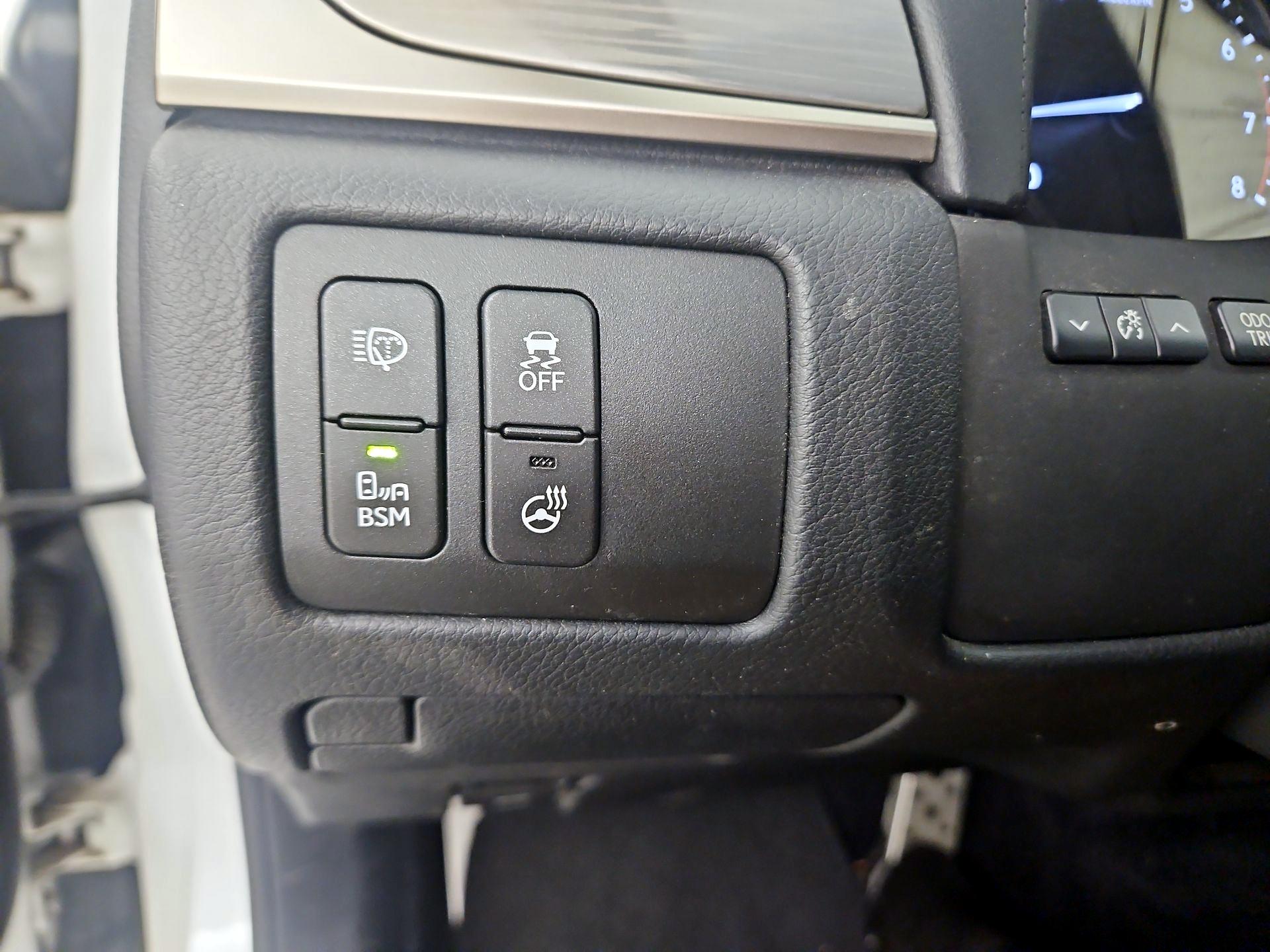 Thumbnail: 2013 Lexus GS - 13
