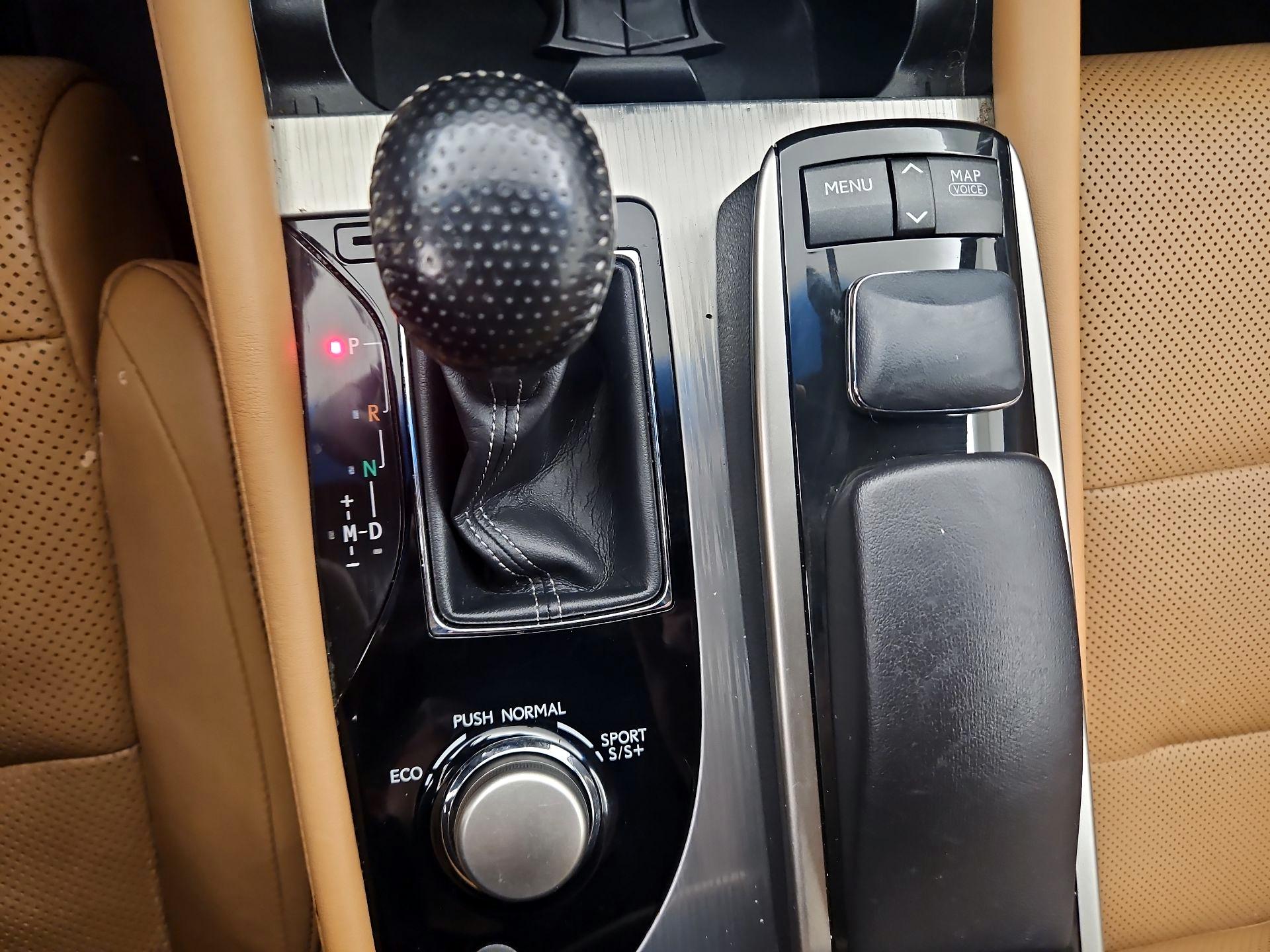 Thumbnail: 2013 Lexus GS - 18