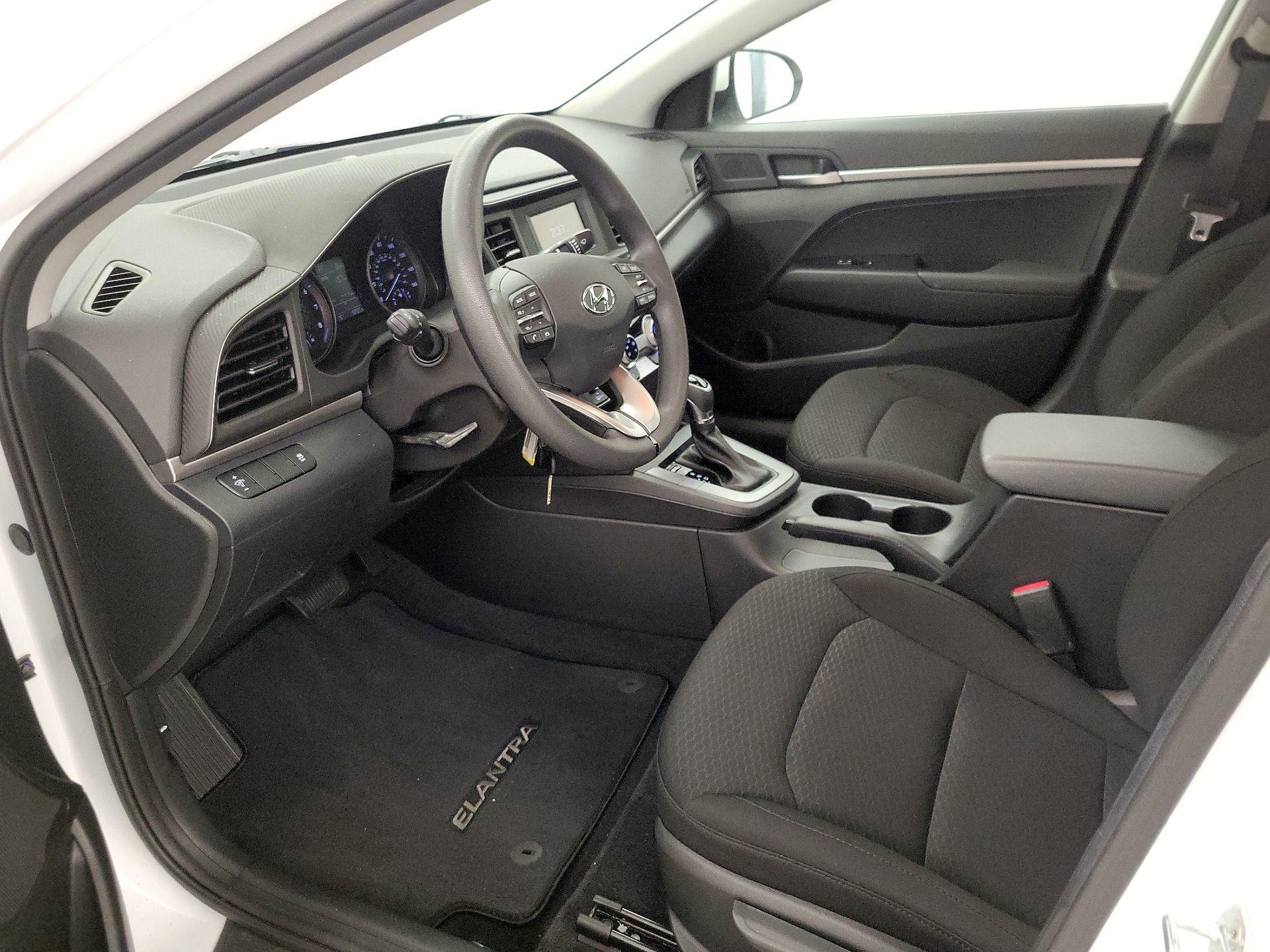 Thumbnail: 2019 Hyundai Elantra - 11