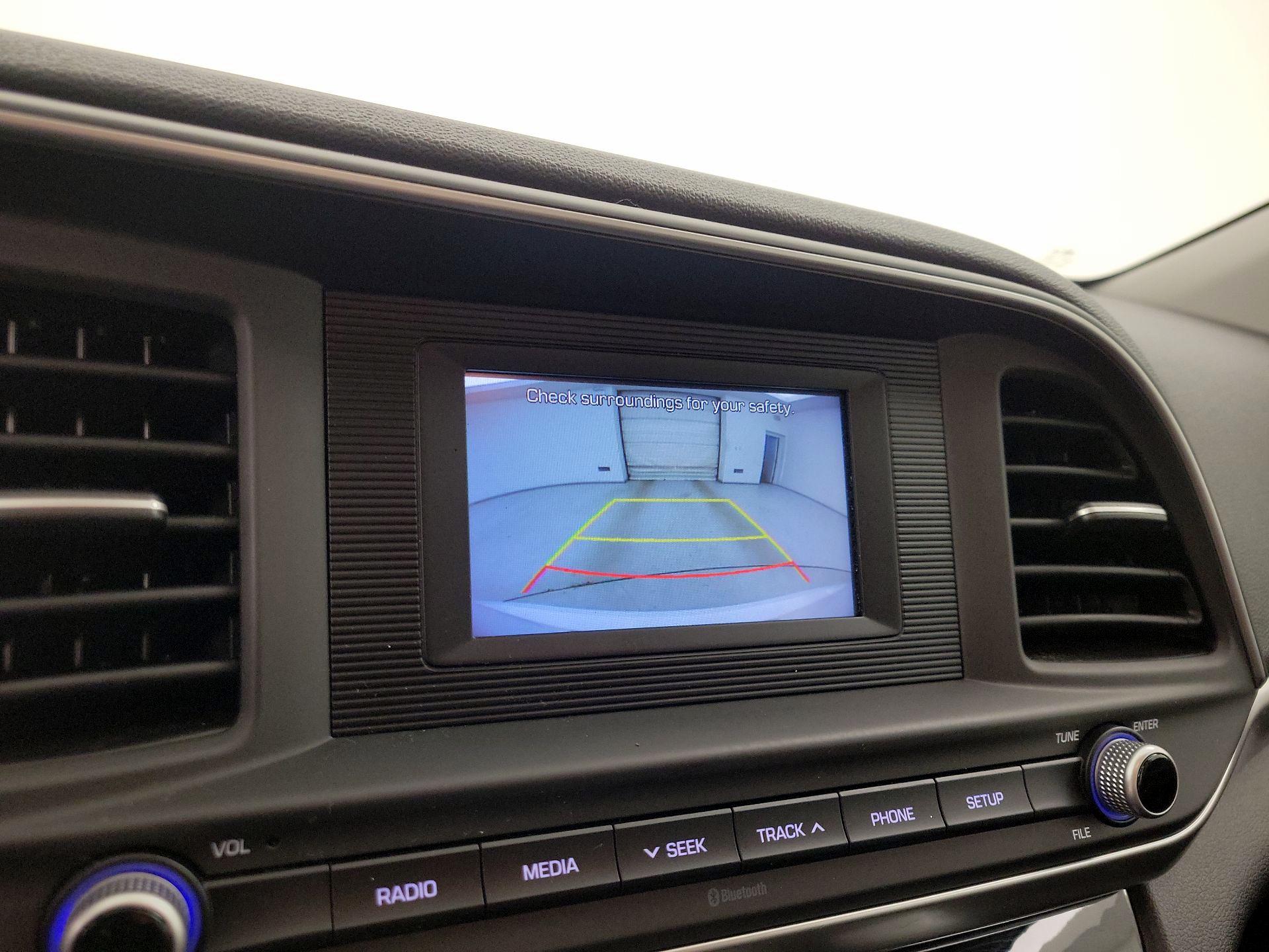 Thumbnail: 2019 Hyundai Elantra - 14