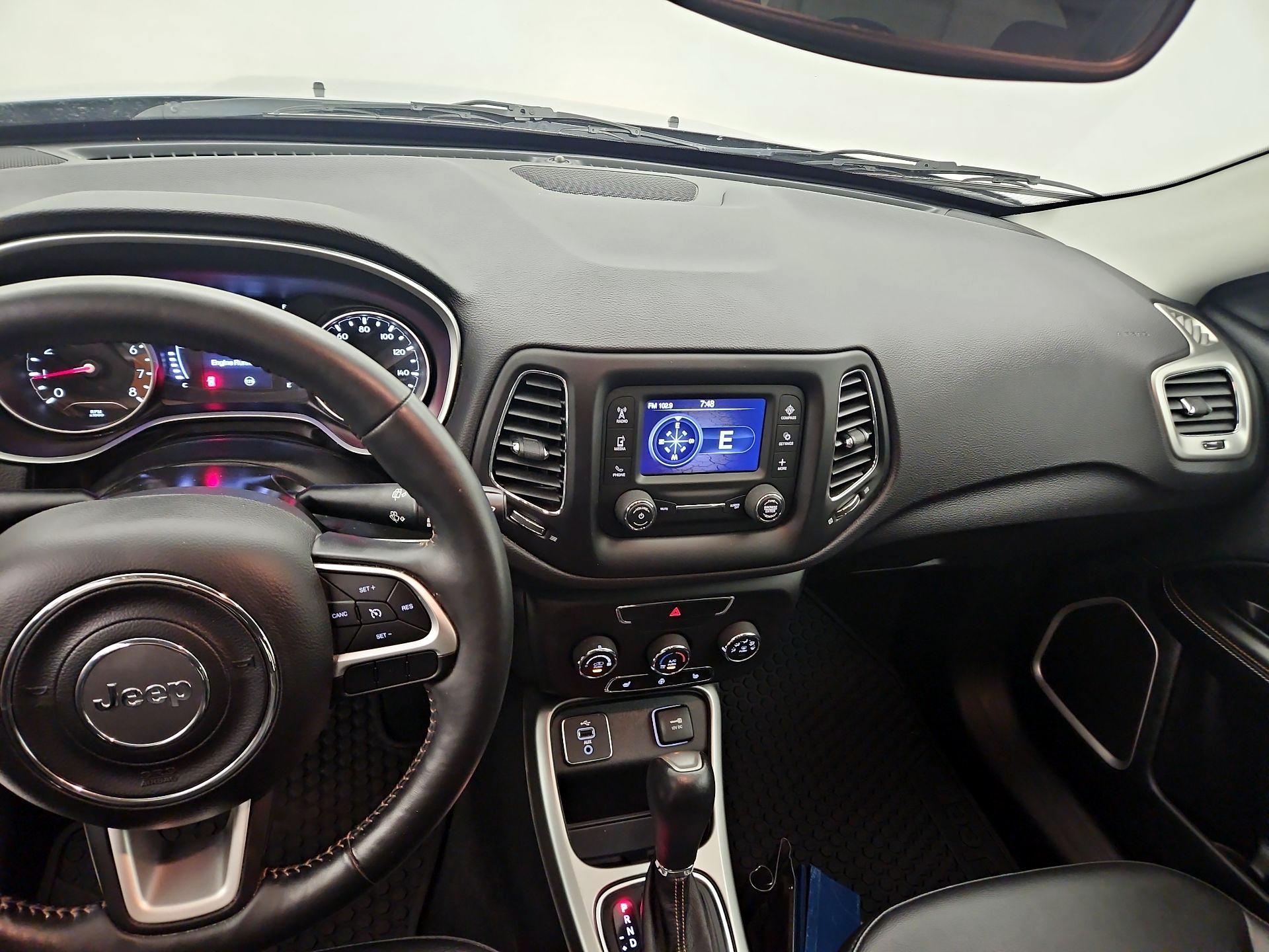 Thumbnail: 2018 Jeep Compass - 9