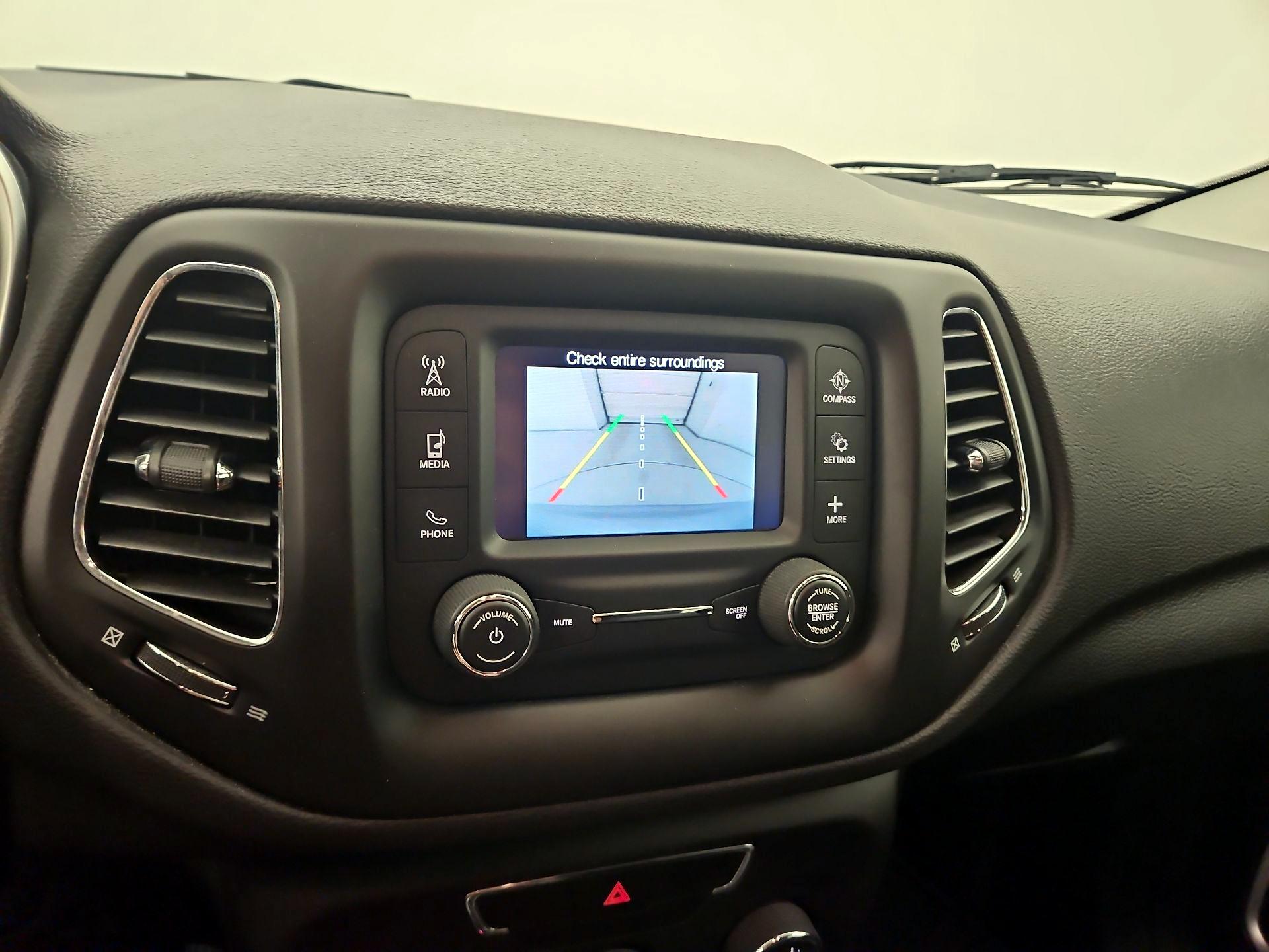 Thumbnail: 2018 Jeep Compass - 15