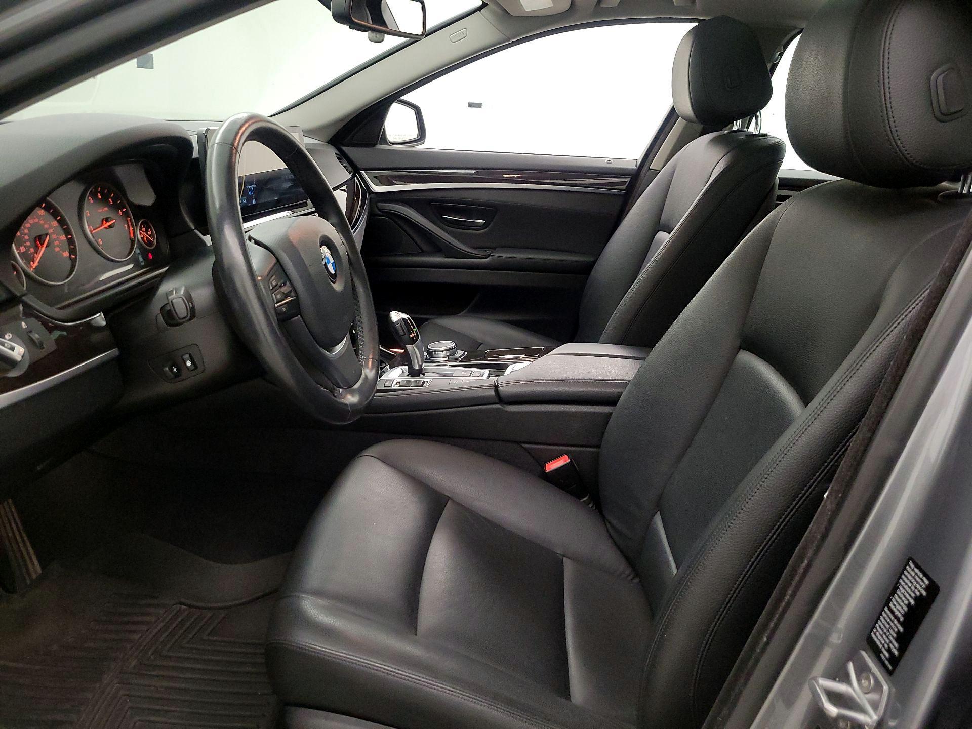 Thumbnail: 2015 BMW 5 Series - 11