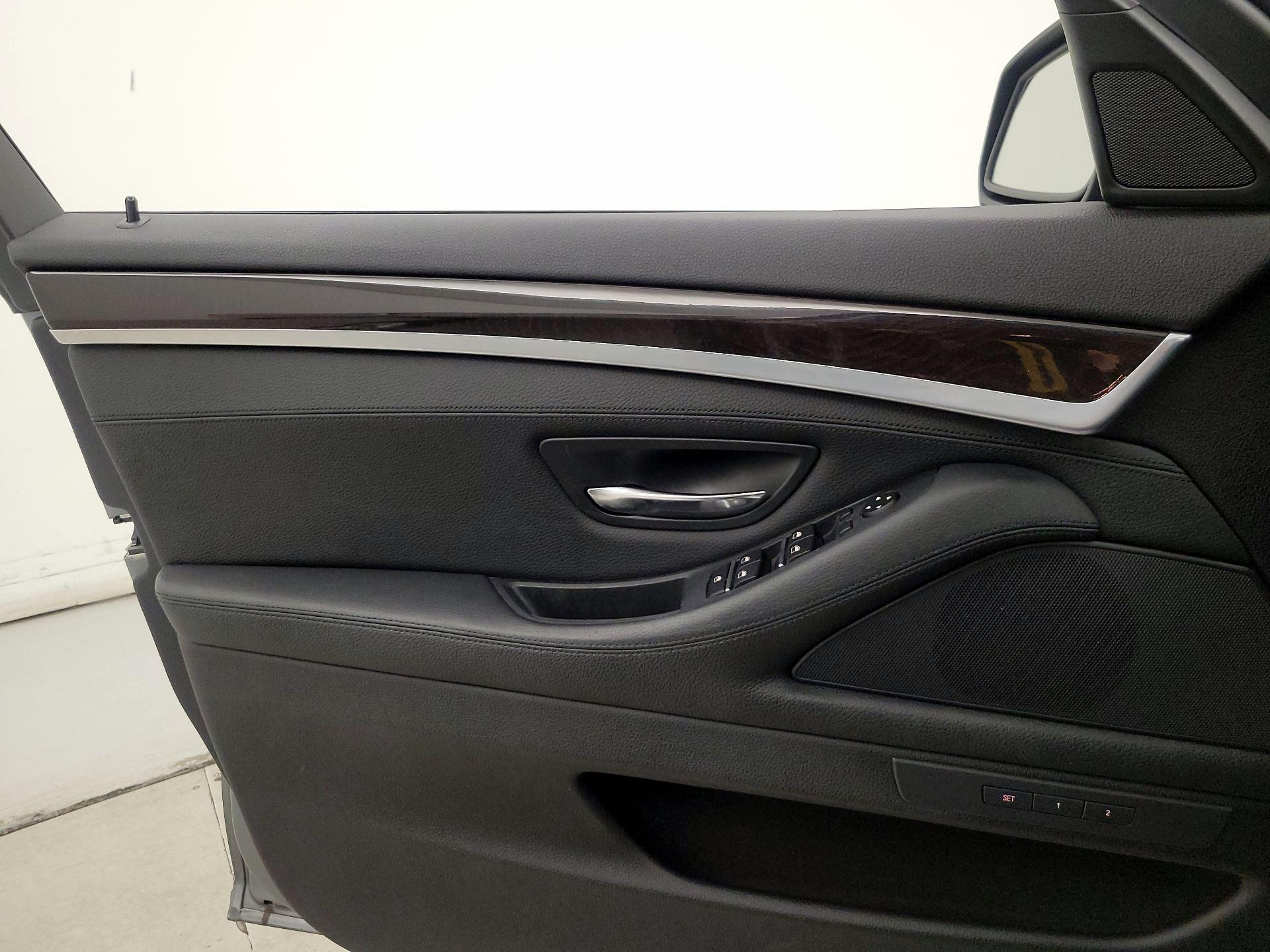 Thumbnail: 2015 BMW 5 Series - 12