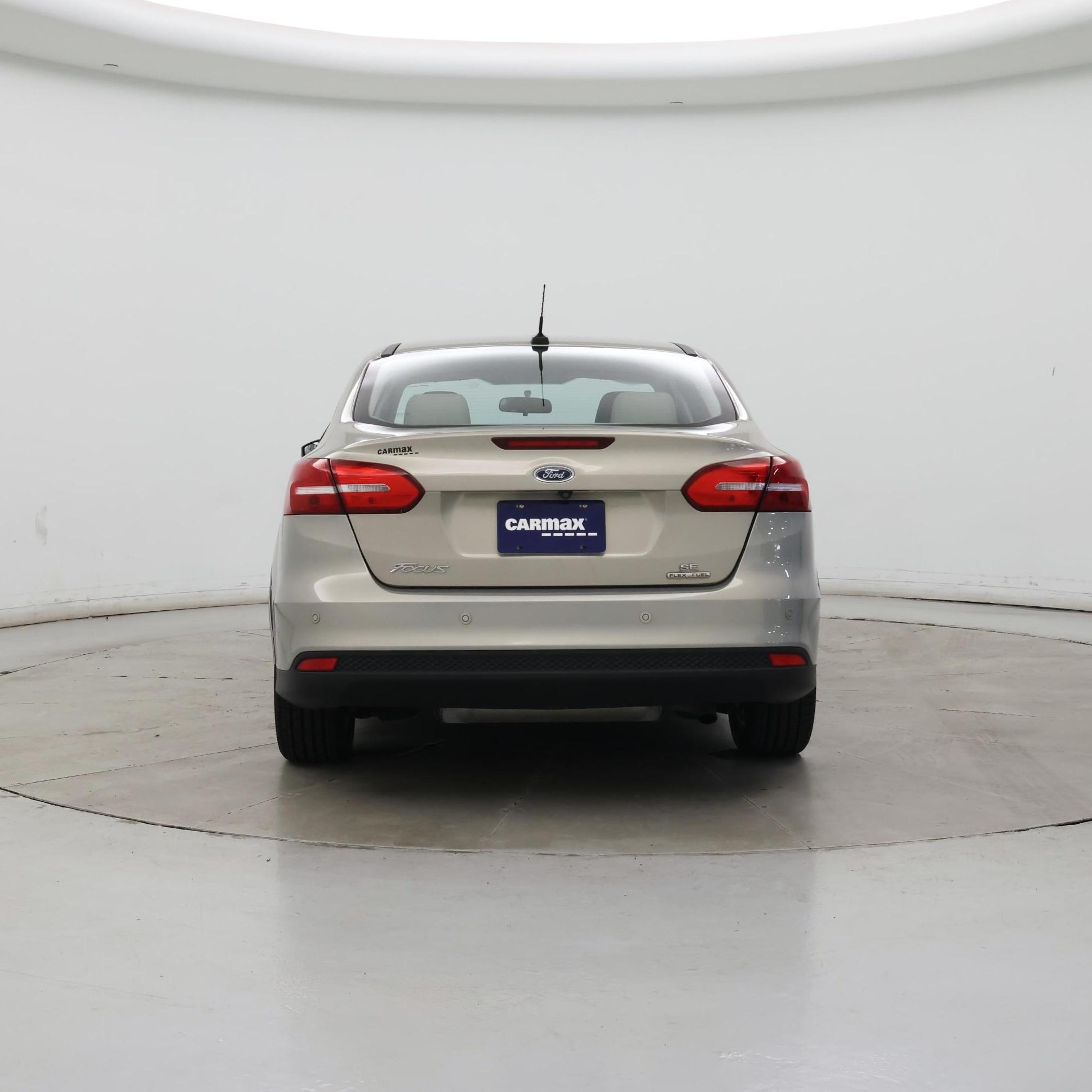 Thumbnail: 2016 Ford Focus - 6