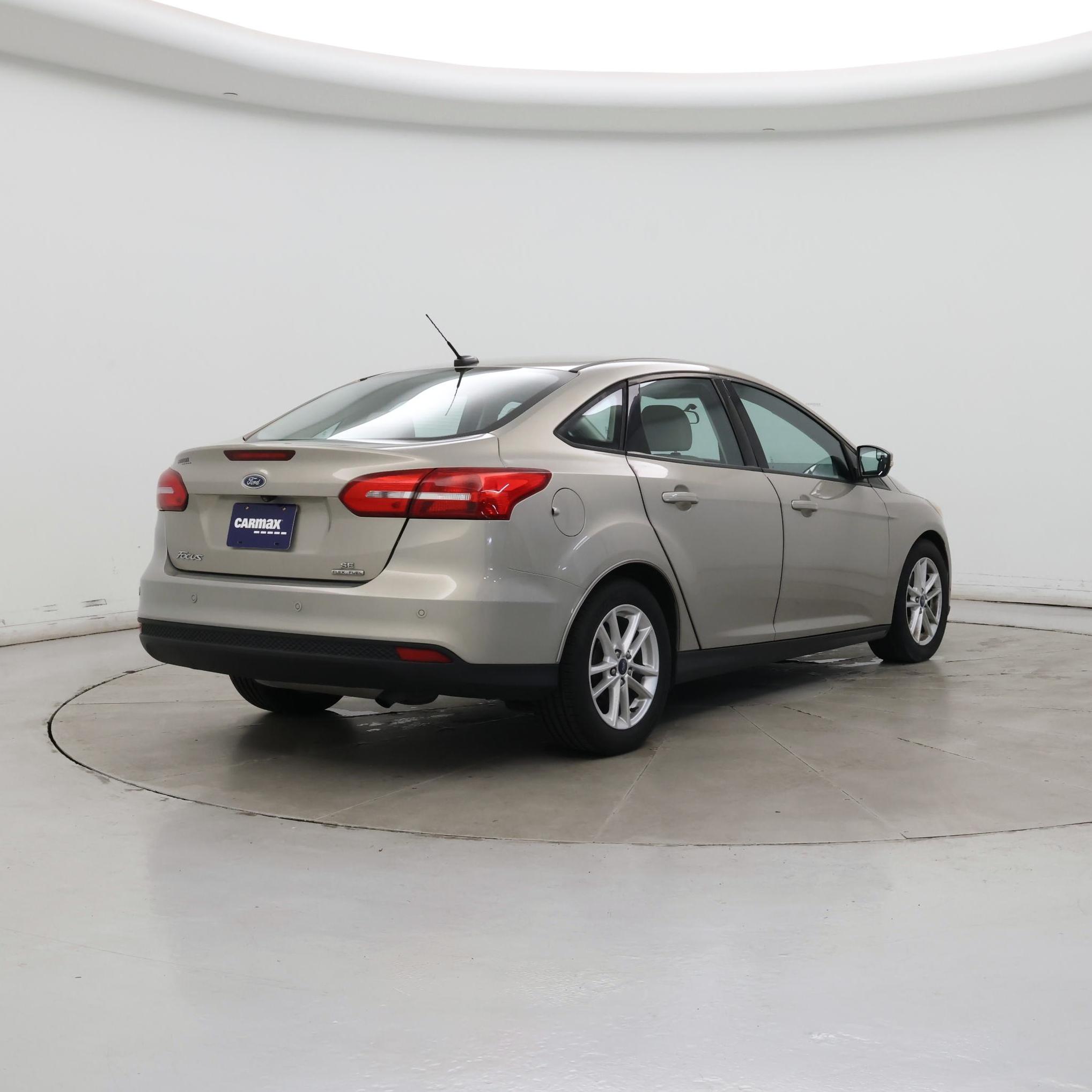 Thumbnail: 2016 Ford Focus - 8