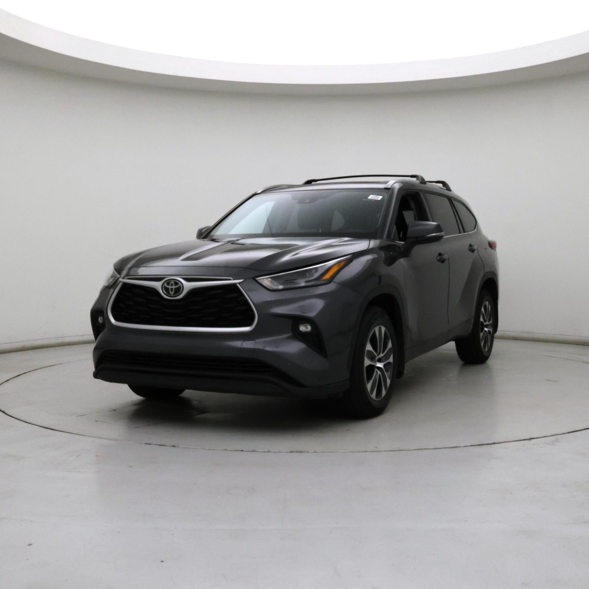 Thumbnail: 2022 Toyota Highlander - 4