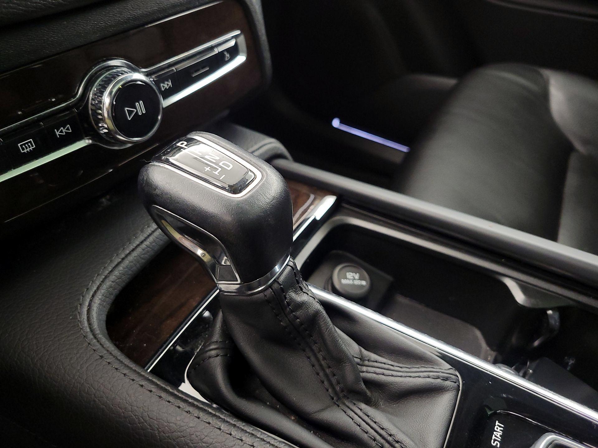 Thumbnail: 2017 Volvo XC90 - 18