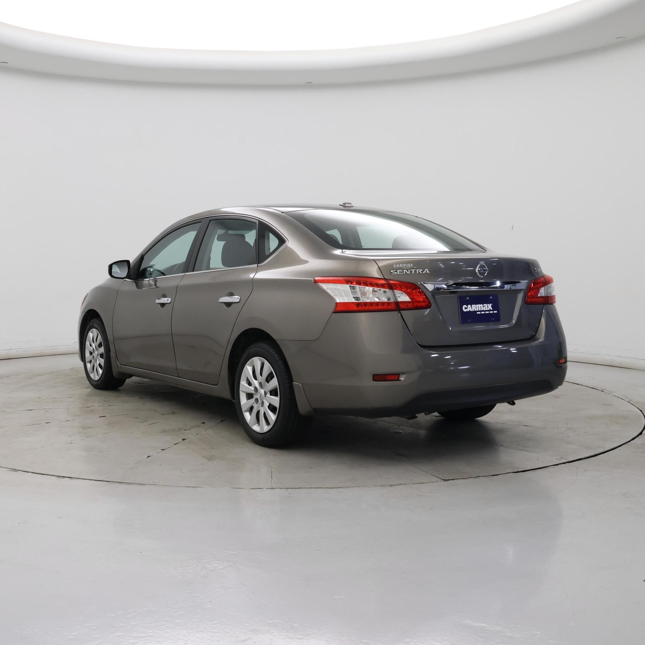 Thumbnail: 2015 Nissan Sentra - 2