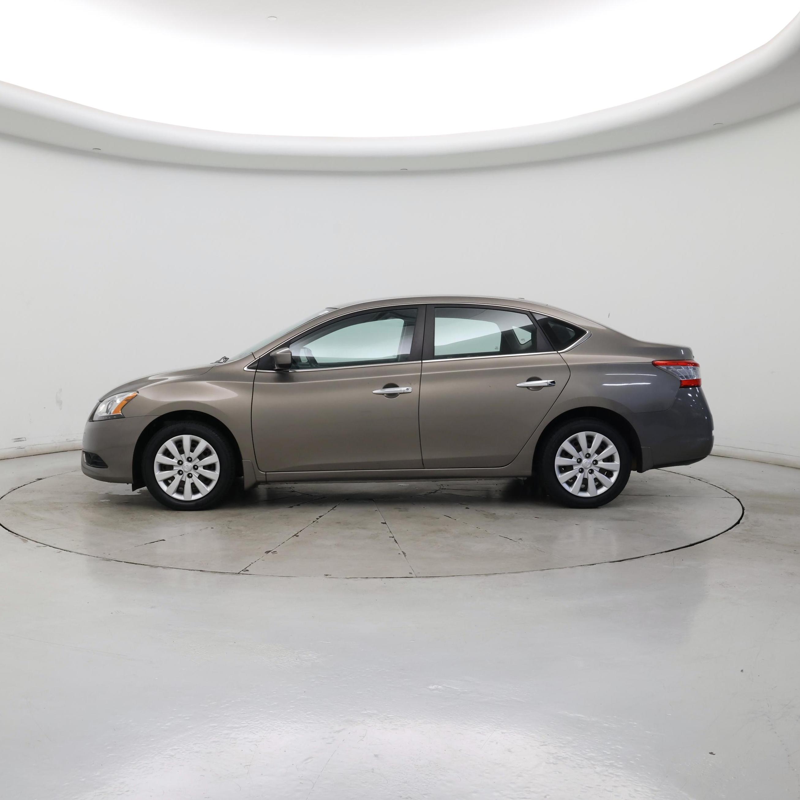 Thumbnail: 2015 Nissan Sentra - 3