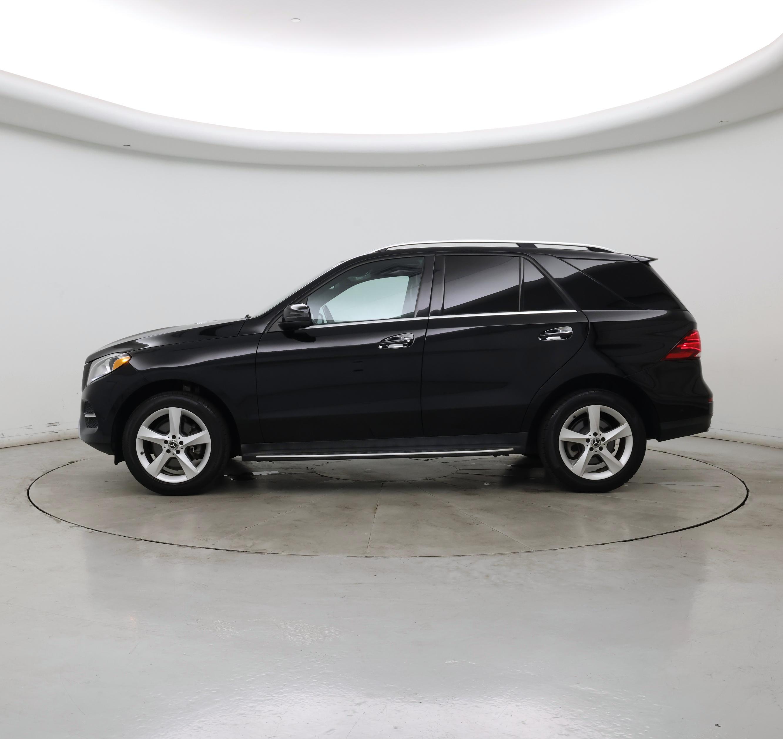 Thumbnail: 2018 Mercedes-Benz GLE - 3