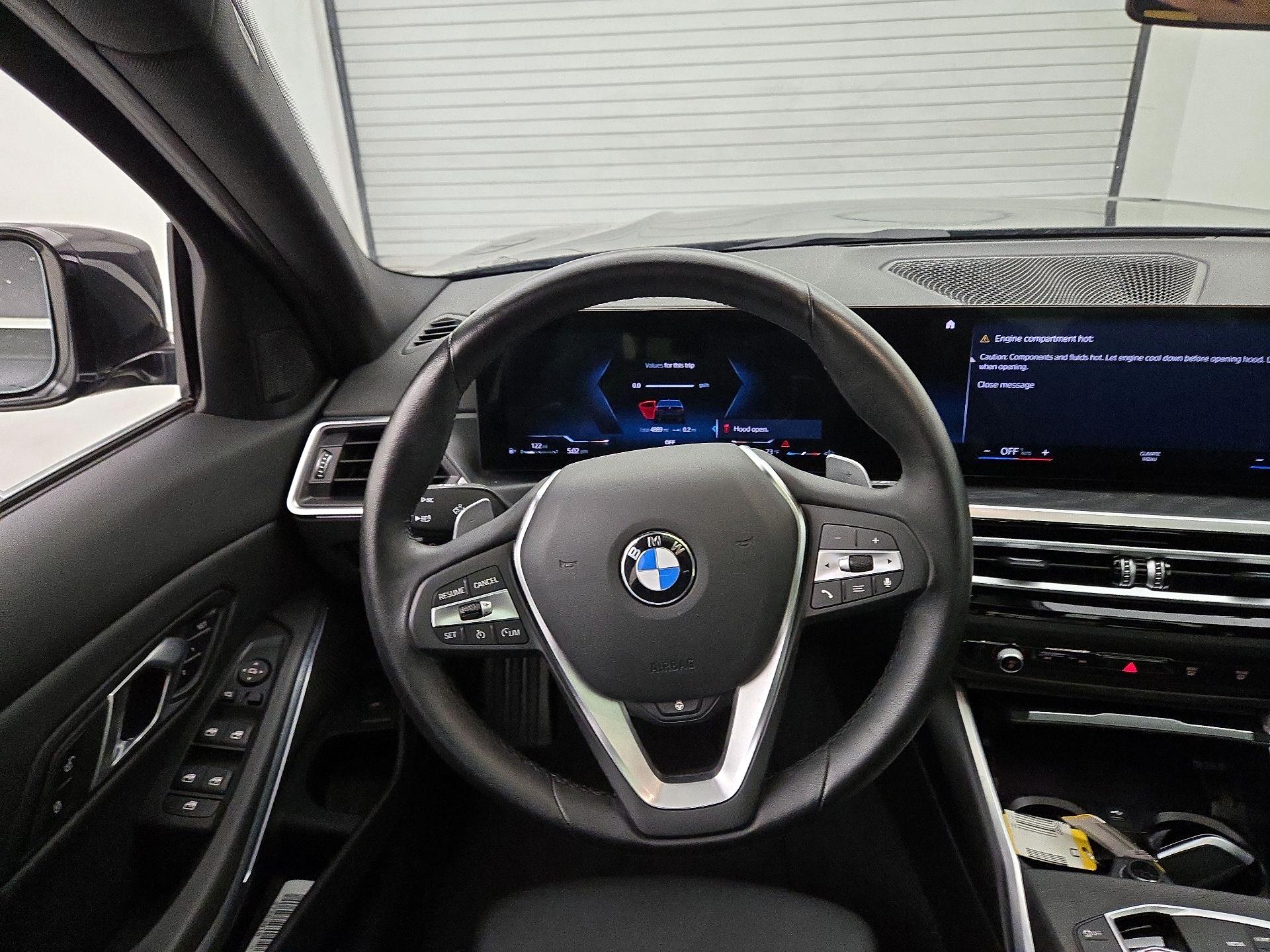Thumbnail: 2024 BMW 3 Series - 10