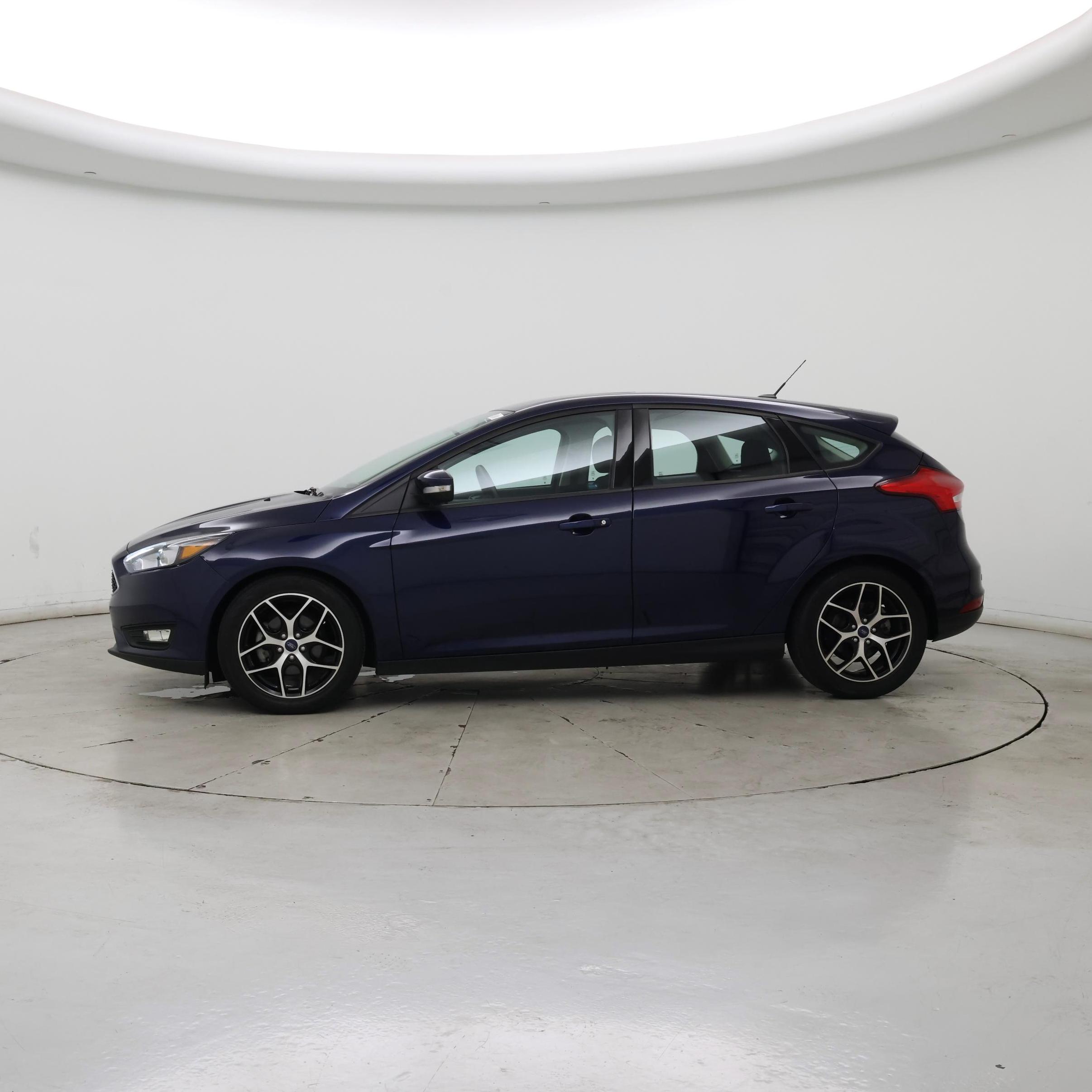 Thumbnail: 2017 Ford Focus - 3